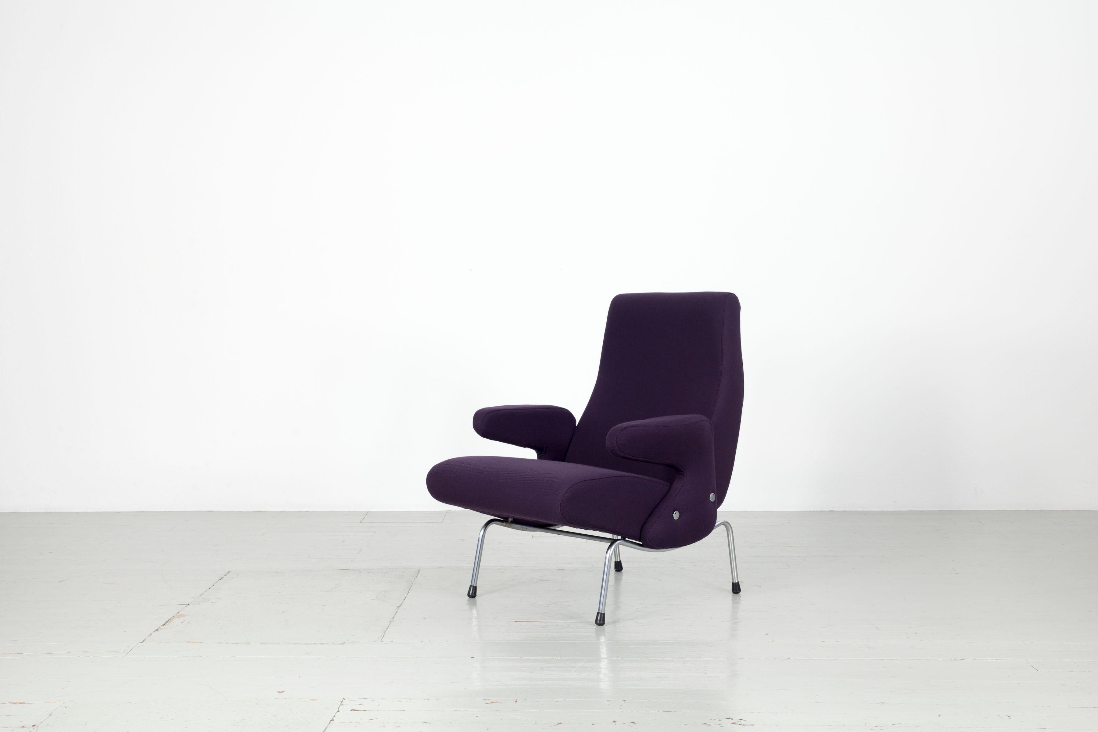 Italian Aubergine Lounge Chair by Erberto Carboni Manufactured by Arflex in 1950, Italy For Sale