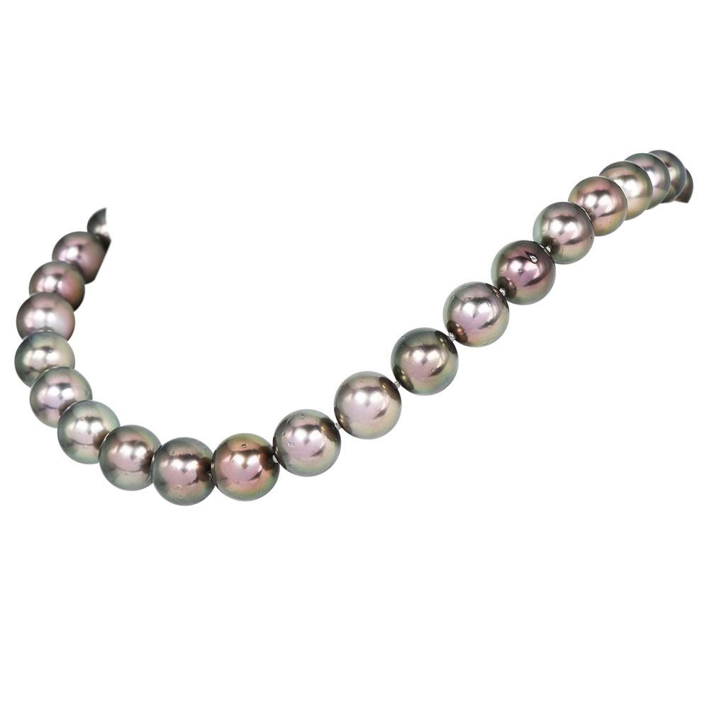 Statement-Halskette, Aubergine Perle Diamant Smaragd 18K Verschluss (Smaragdschliff) im Angebot