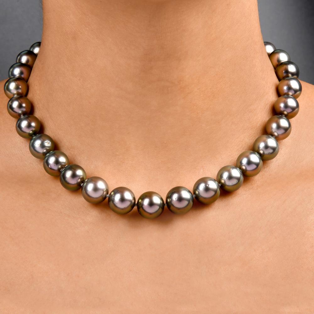 Statement-Halskette, Aubergine Perle Diamant Smaragd 18K Verschluss im Angebot 3