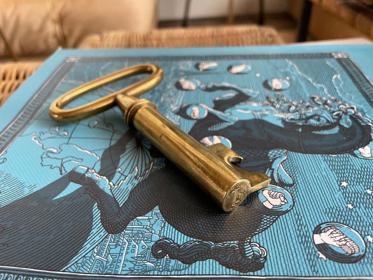 Austrian Auböck Big Brass Key Paperweight & Cork Screw, Midcentury, 1950s, Austria For Sale