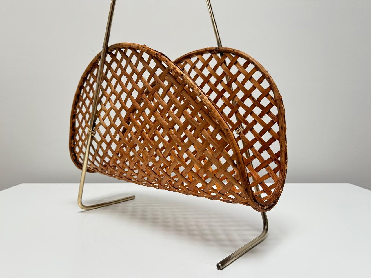 Patinated Auböck Style Brass & Rattan Magazine Rack Stand, 1960s, France For Sale