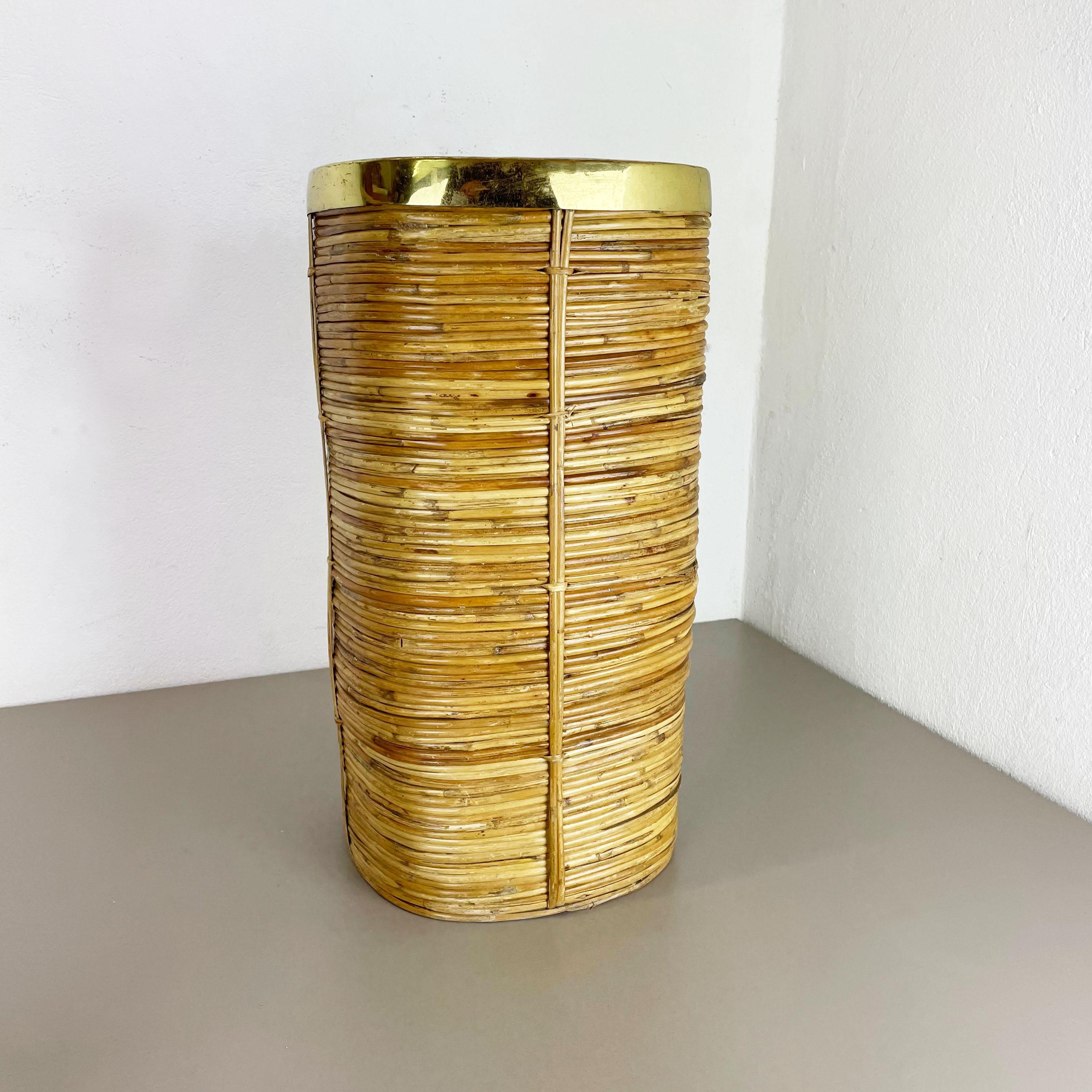 French Aubock Style Mid-Century Rattan and Brass Bauhaus Waste Paper Bin, France, 1960s For Sale