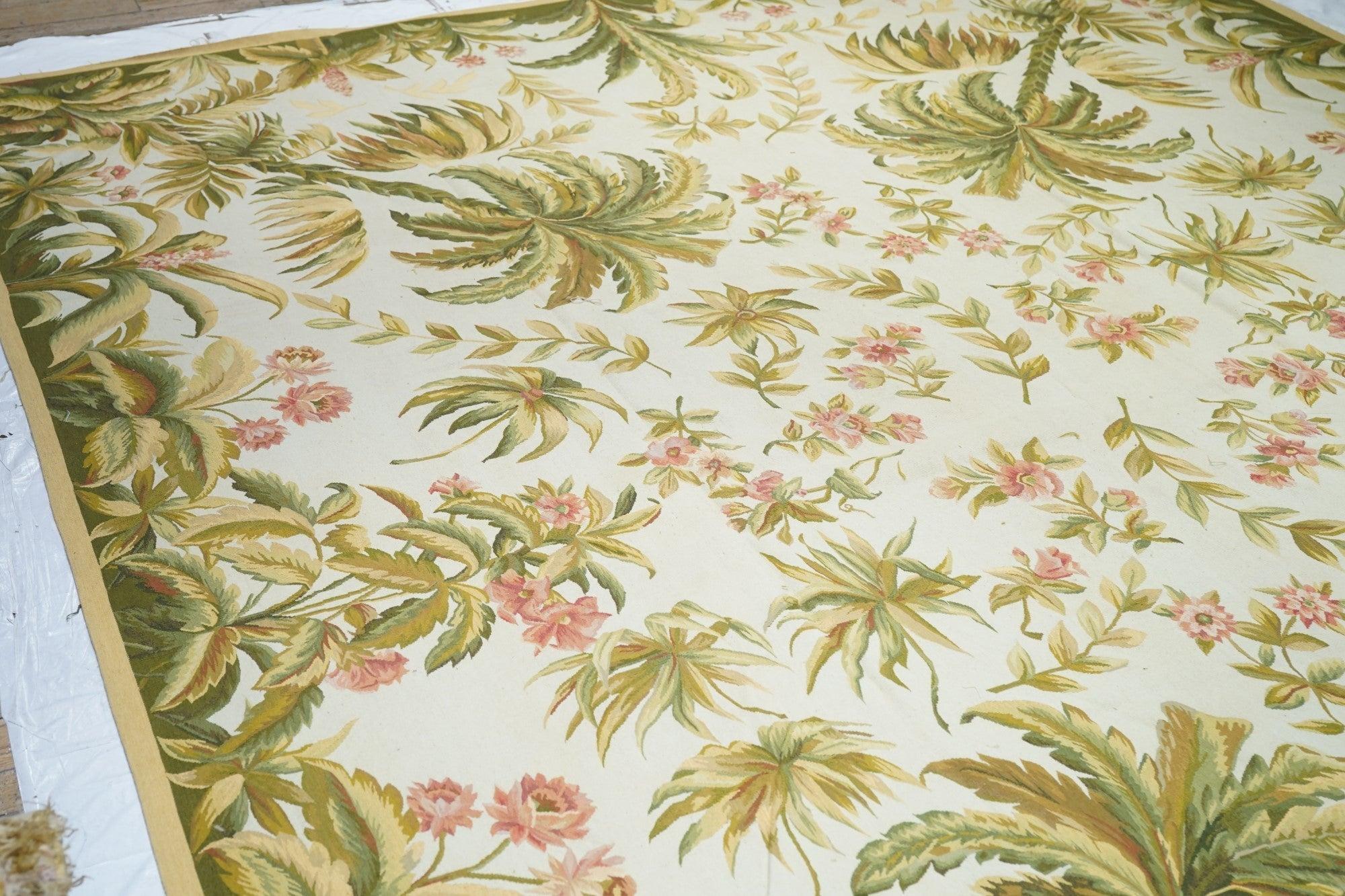 Aubusson Rug 10' x 13'11'' For Sale 1