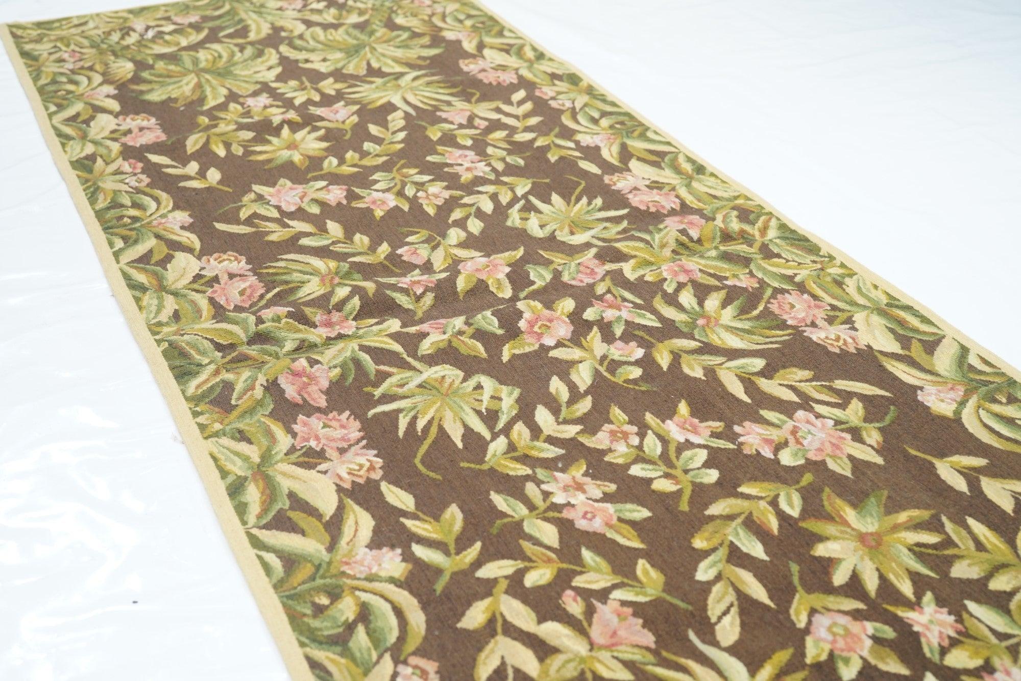 Tappeto Aubusson 2'5'' x 8'0'' in vendita 1