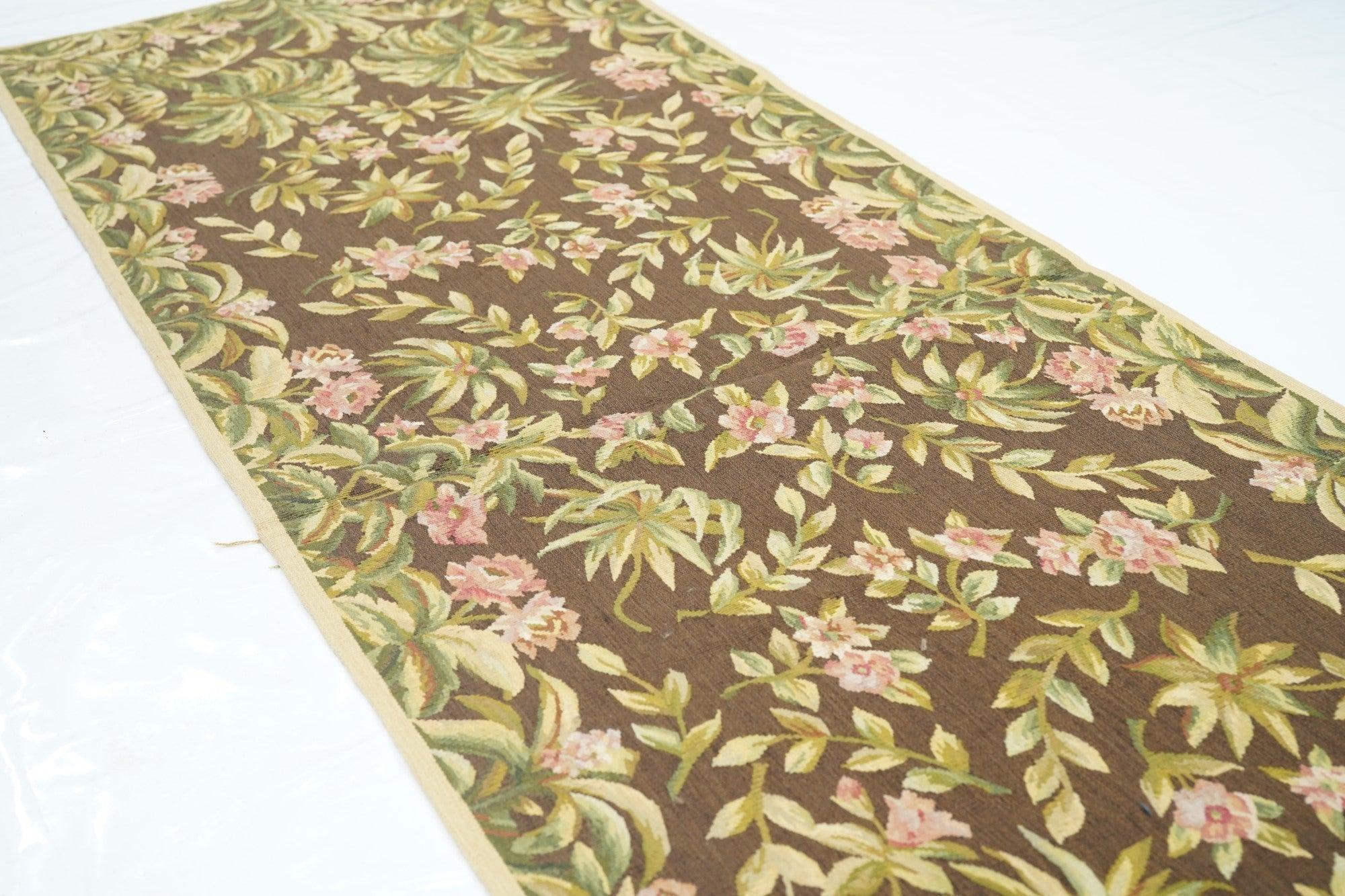 Tappeto Aubusson 2'5'' x 8'0'' in vendita 1