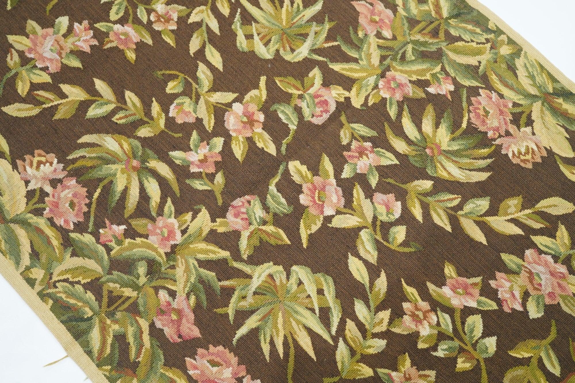 Tappeto Aubusson 2'5'' x 8'0'' in vendita 2