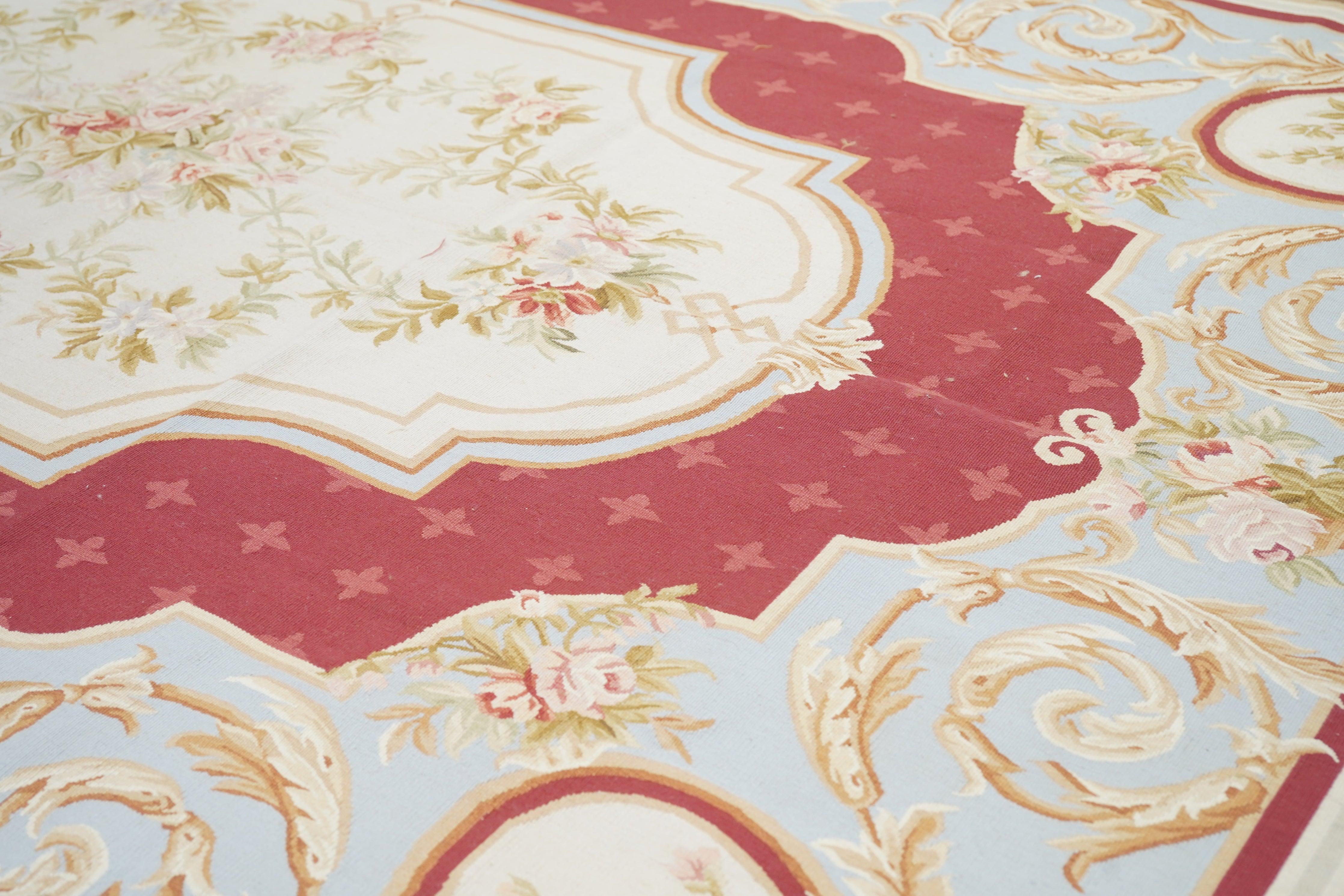 Aubusson Rug 6' x 9' In New Condition For Sale In New York, NY