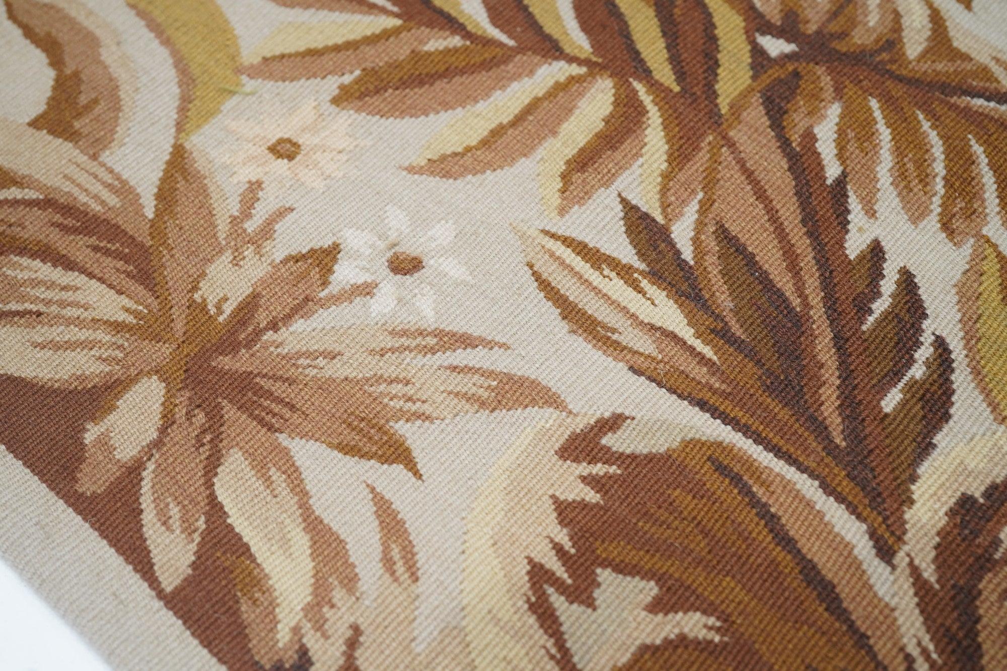 Contemporary Aubusson Rug 6'0