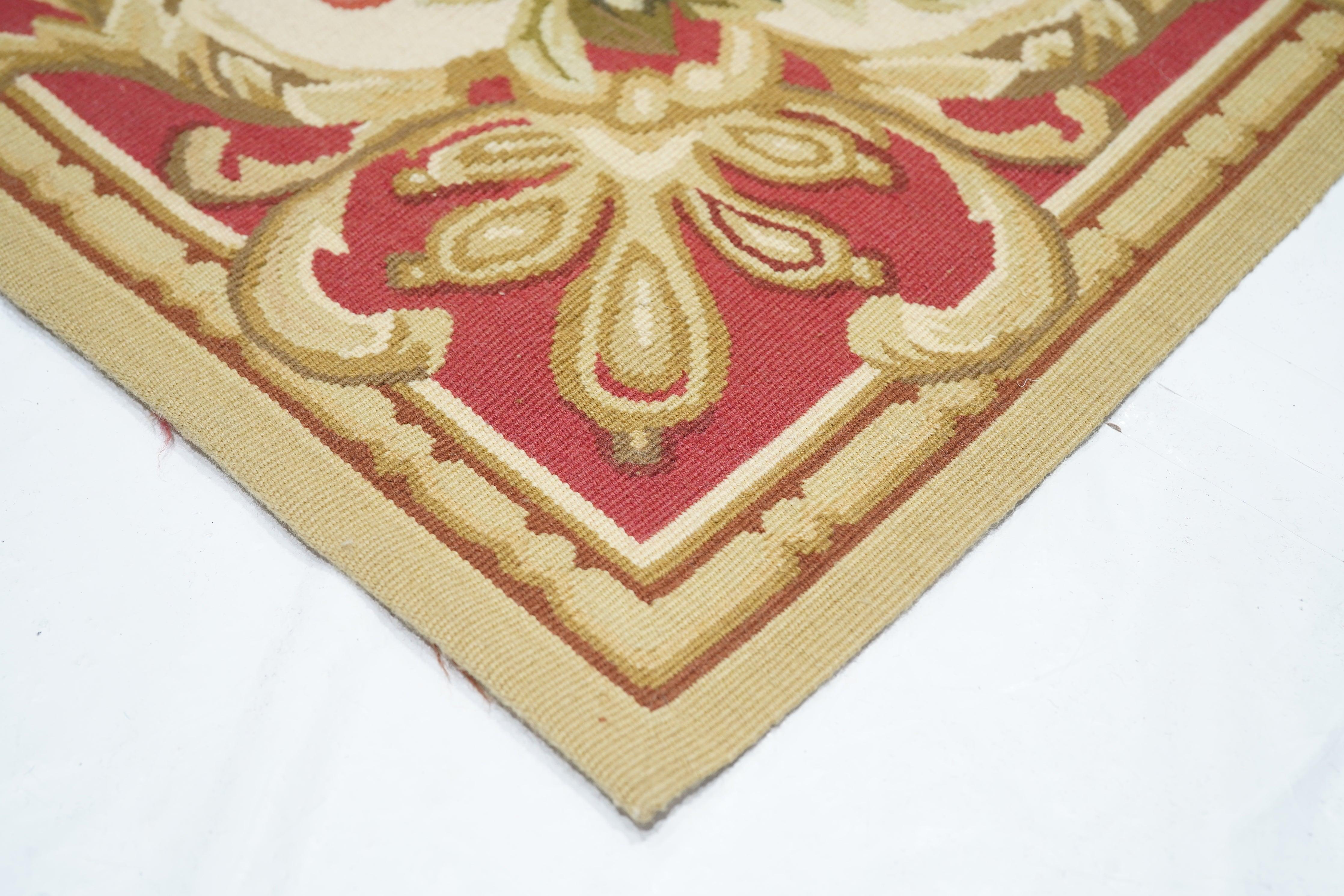 Aubusson Rug 7'5'' x 9'7'' In New Condition For Sale In New York, NY