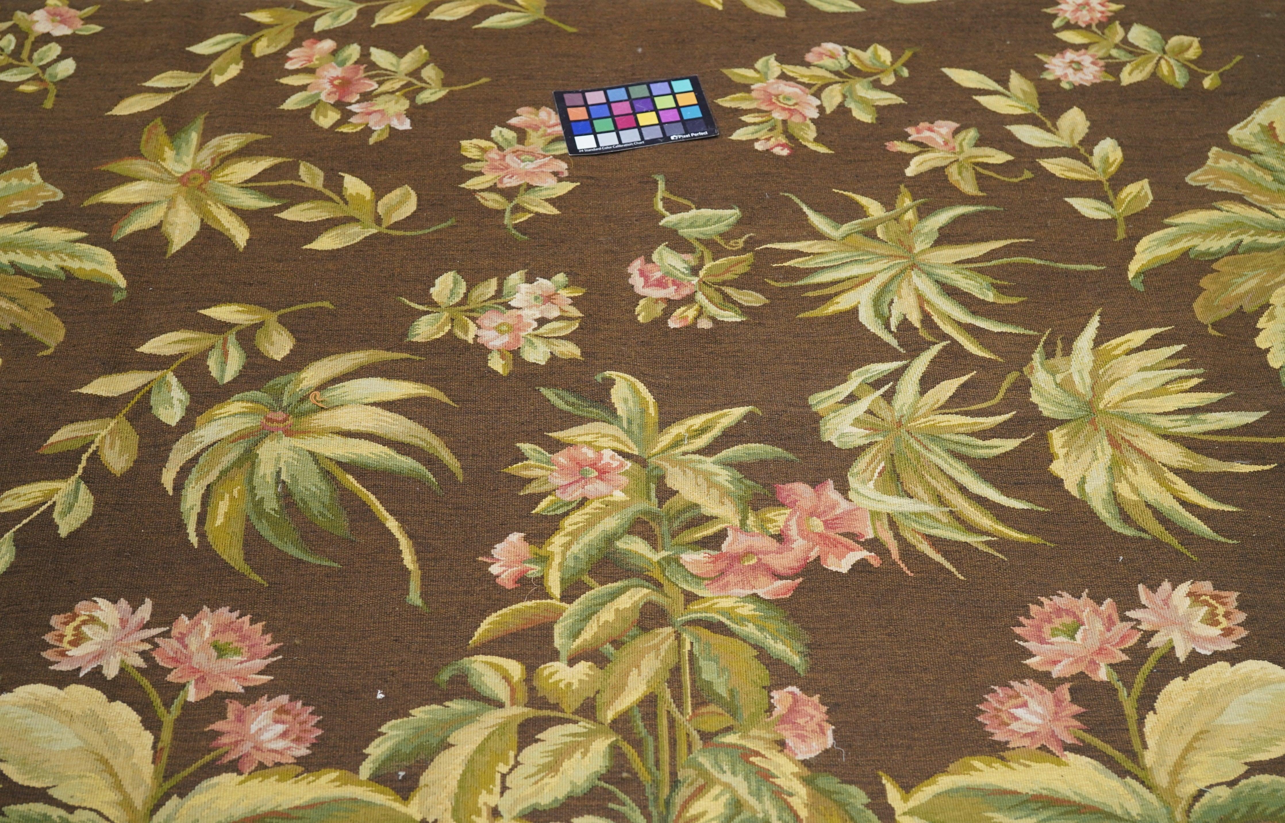 Tappeto Aubusson 7'8'' x 10'1'' In condizioni Nuovo in vendita a New York, NY