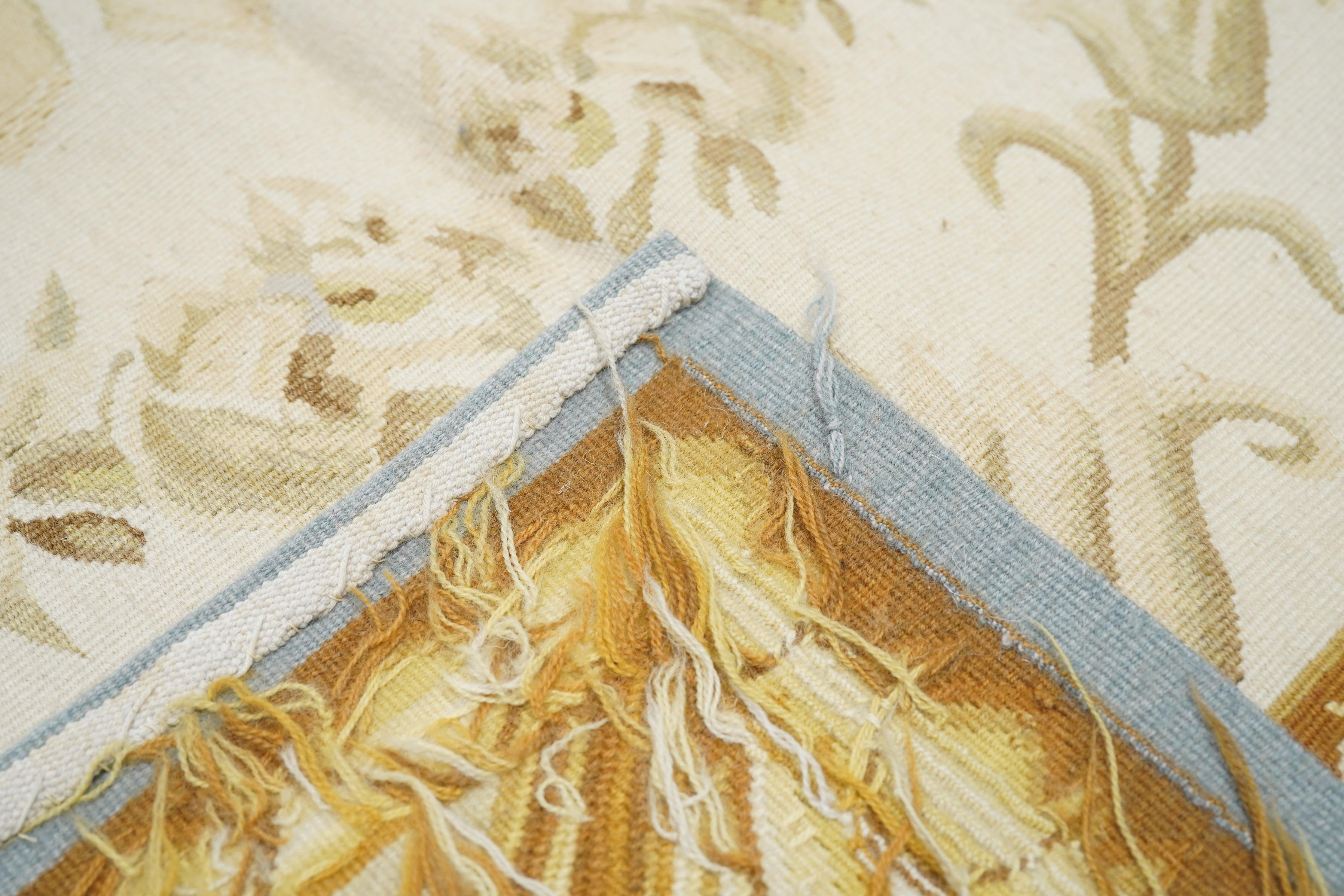 Aubusson Rug 7'9'' x 10'1'' For Sale 2