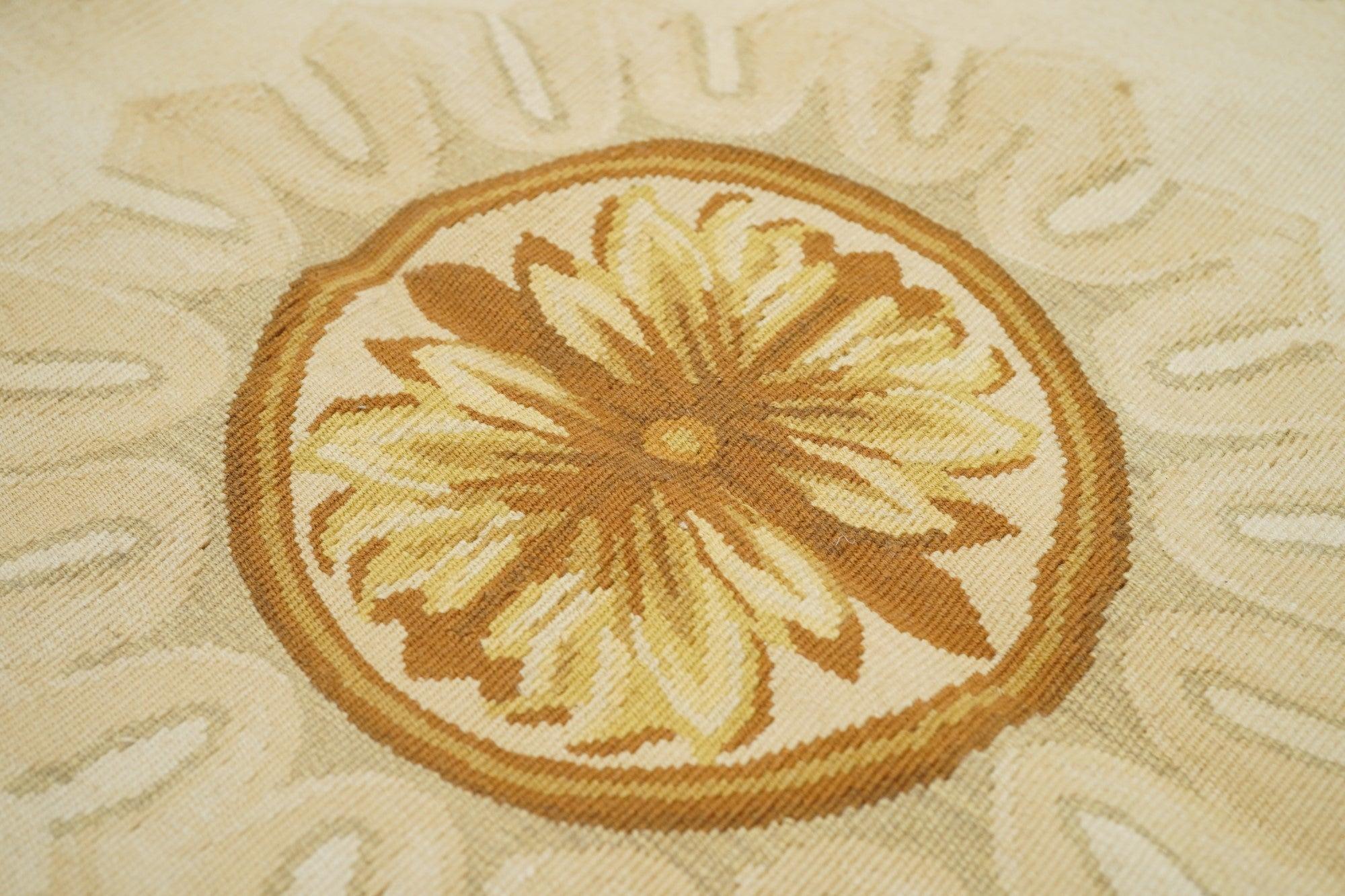 Aubusson-Teppich 8' x 10' im Angebot 2