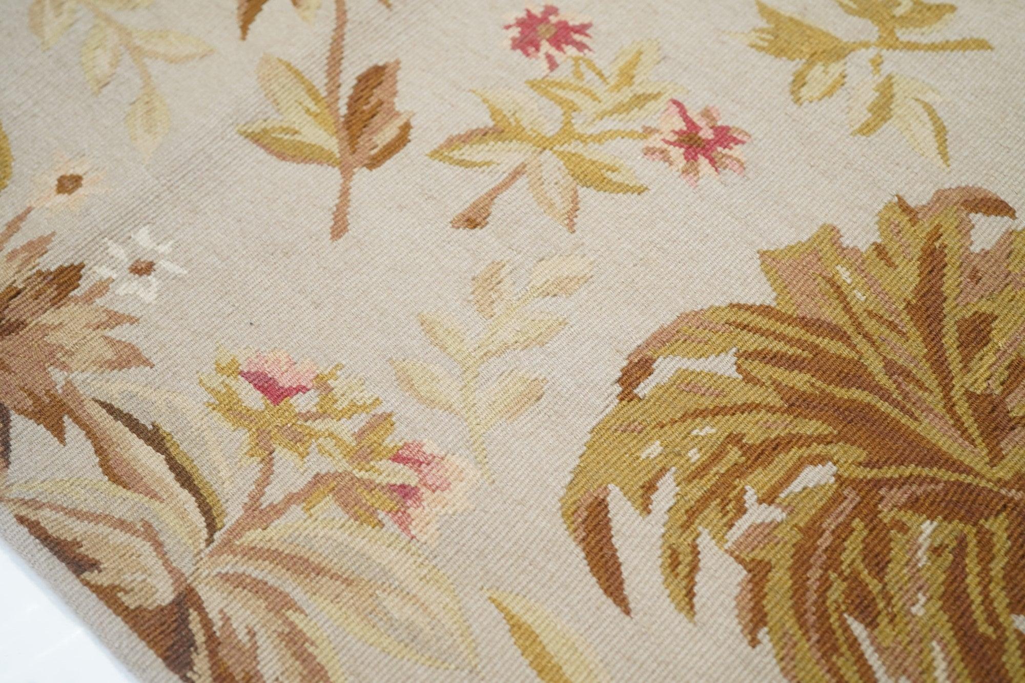 Runner Aubusson 2'5'' x 10'0'' In condizioni Nuovo in vendita a New York, NY