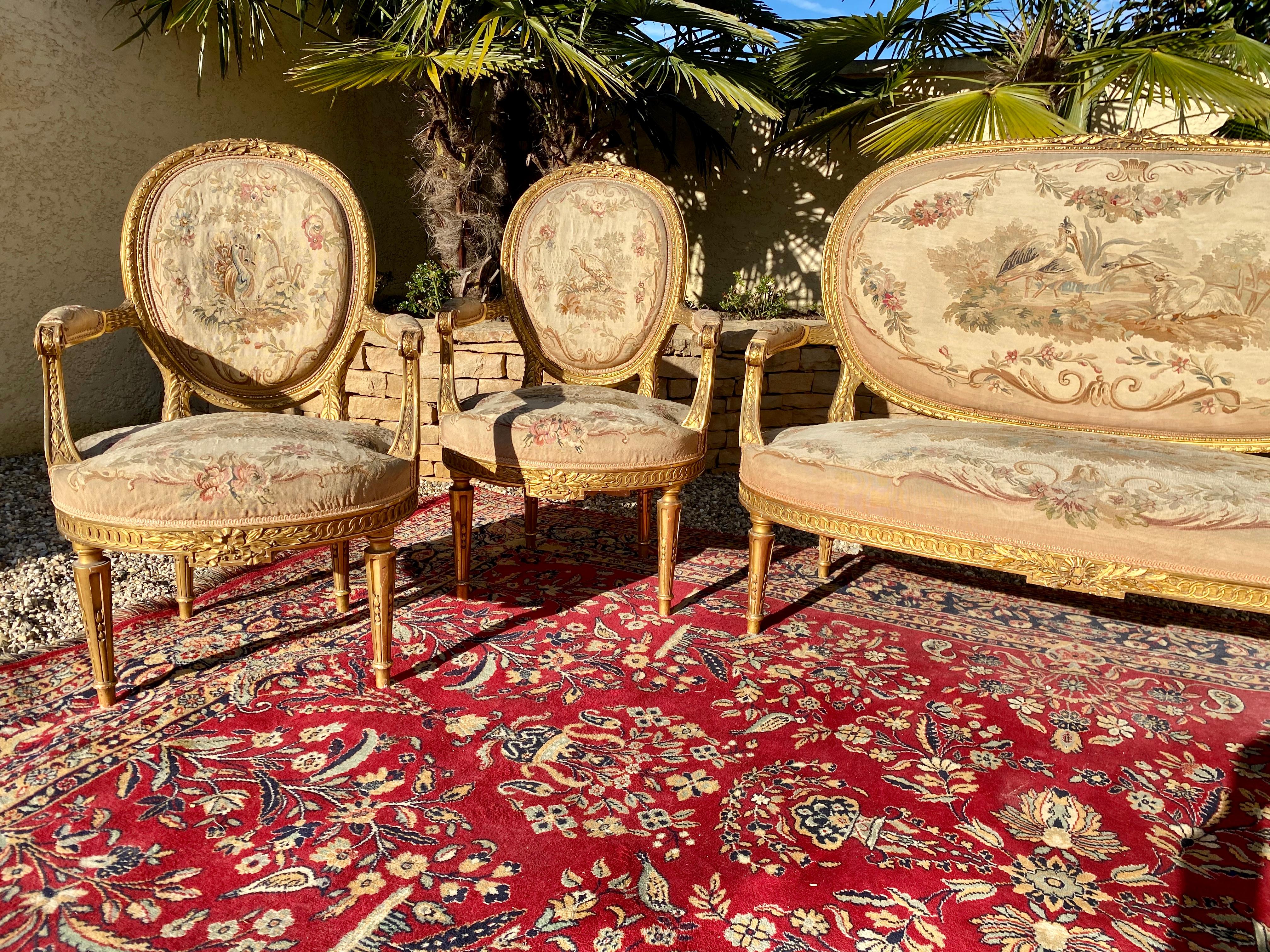 Aubusson, salotto in legno dorato stile Luigi XVI / Napoleone III, XIX secolo in vendita 4