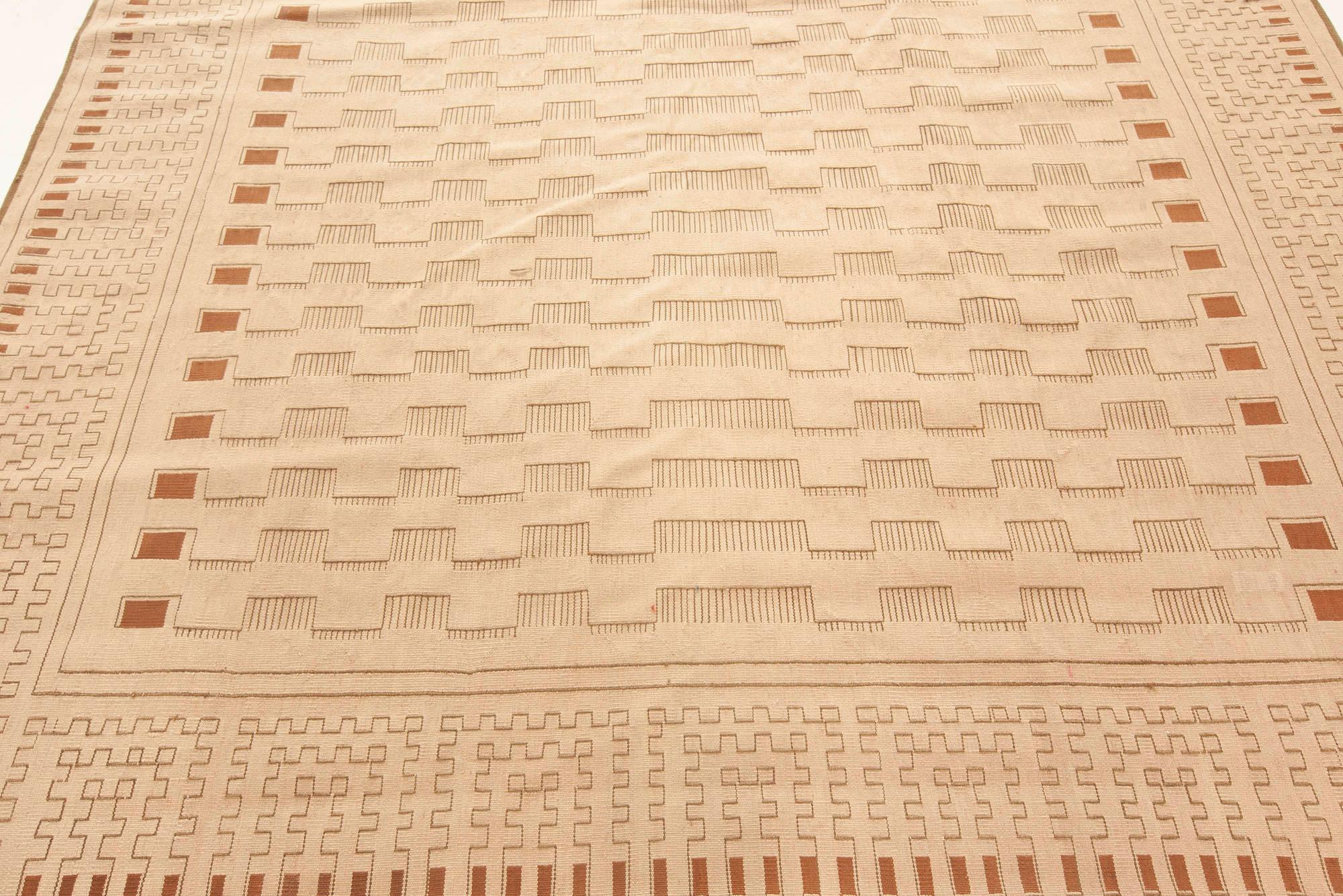 Teppich im Aubusson-Stil entworfen von Arthur Dunnam für Doris Leslie Blau (Indisch) im Angebot