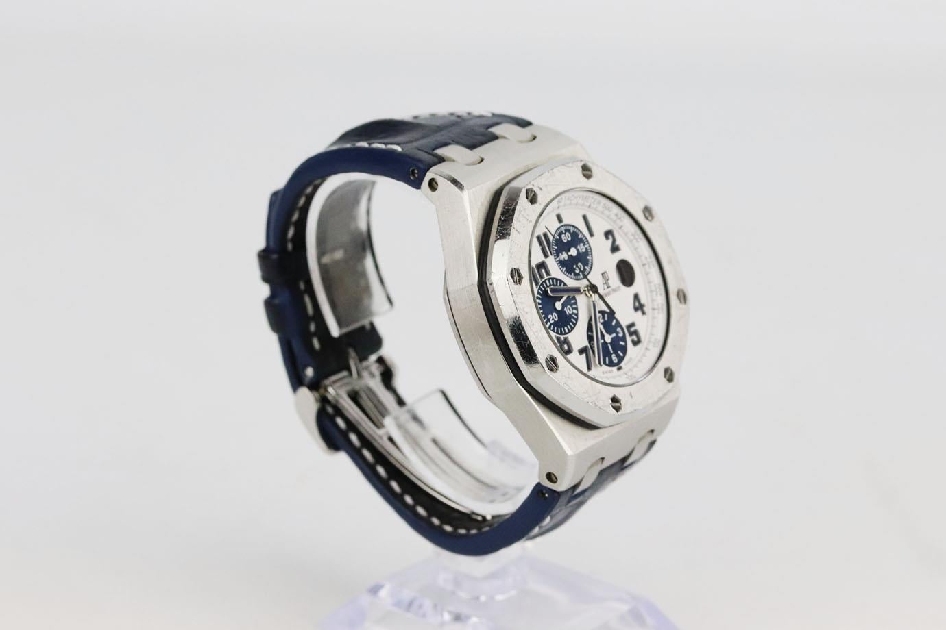 Audemar Piguet Royal Oak Offshore Chronograph 42mm Navy Model Wrist