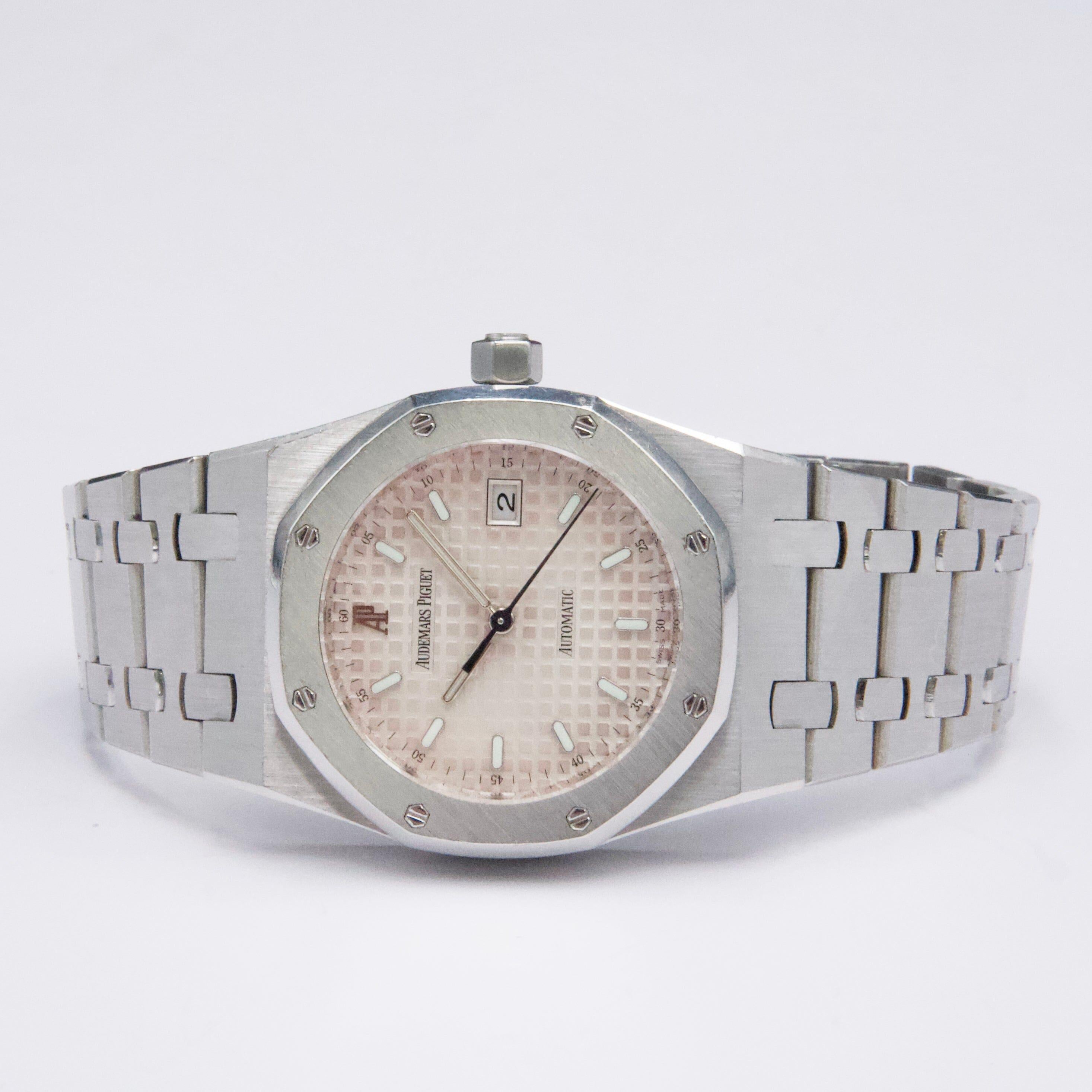 Audemars Piguet 15000ST Weißes Zifferblatt Edelstahl Damenuhr mit Papieren im Zustand „Hervorragend“ im Angebot in Great Neck, NY