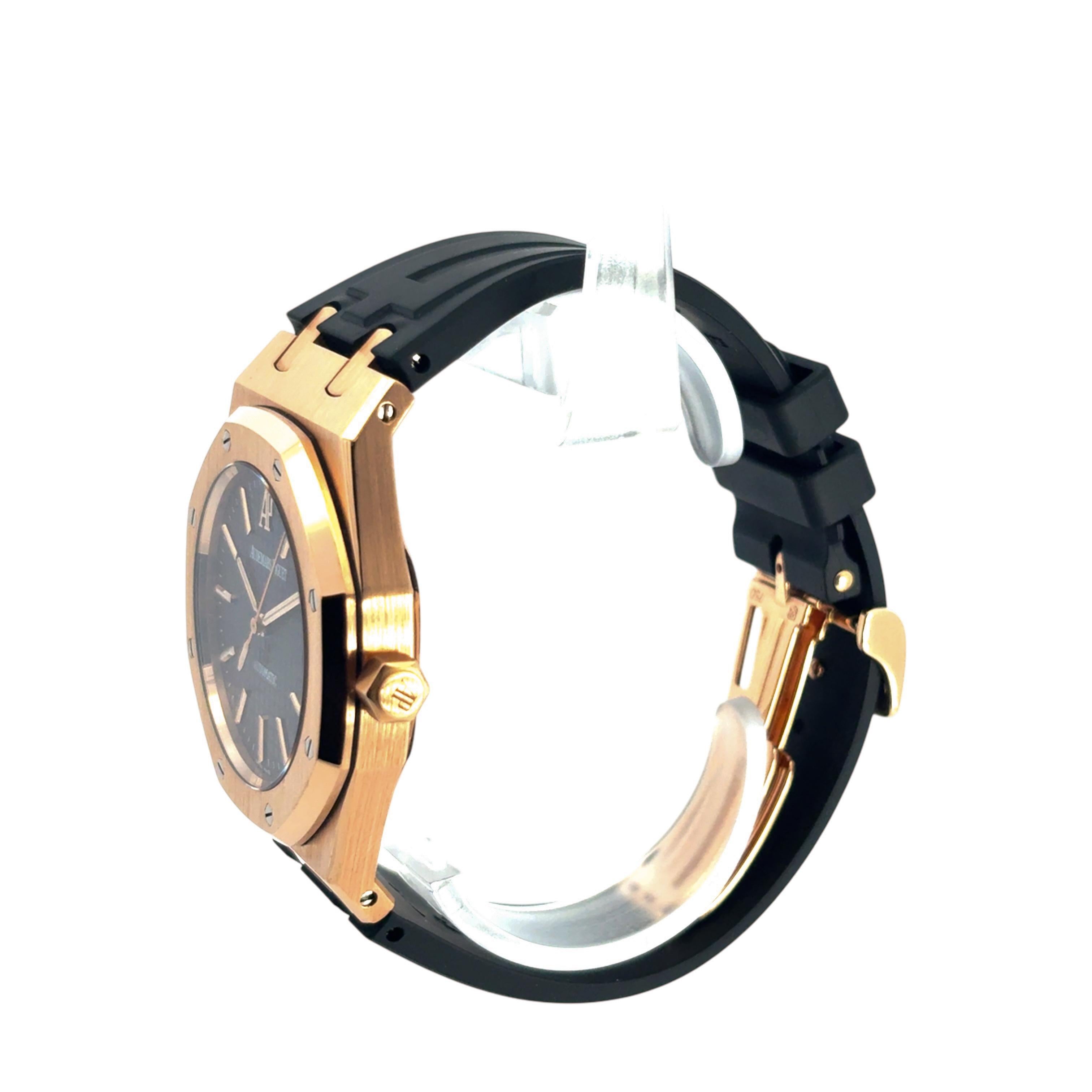 Audemars Piguet 15300OR Royal Oak 18k Rose Gold on Black 39mm RubberB Strap 7