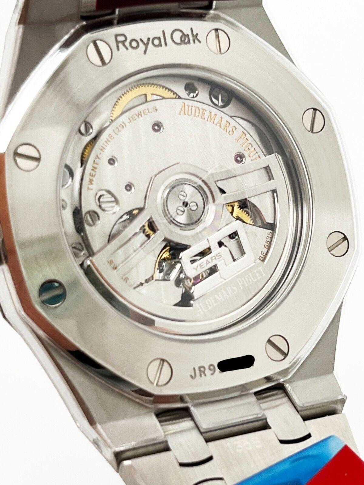 Audemars Piguet 15550ST.OO.1356ST.03 Grey Dial Stainless Steel Box Paper For Sale 3