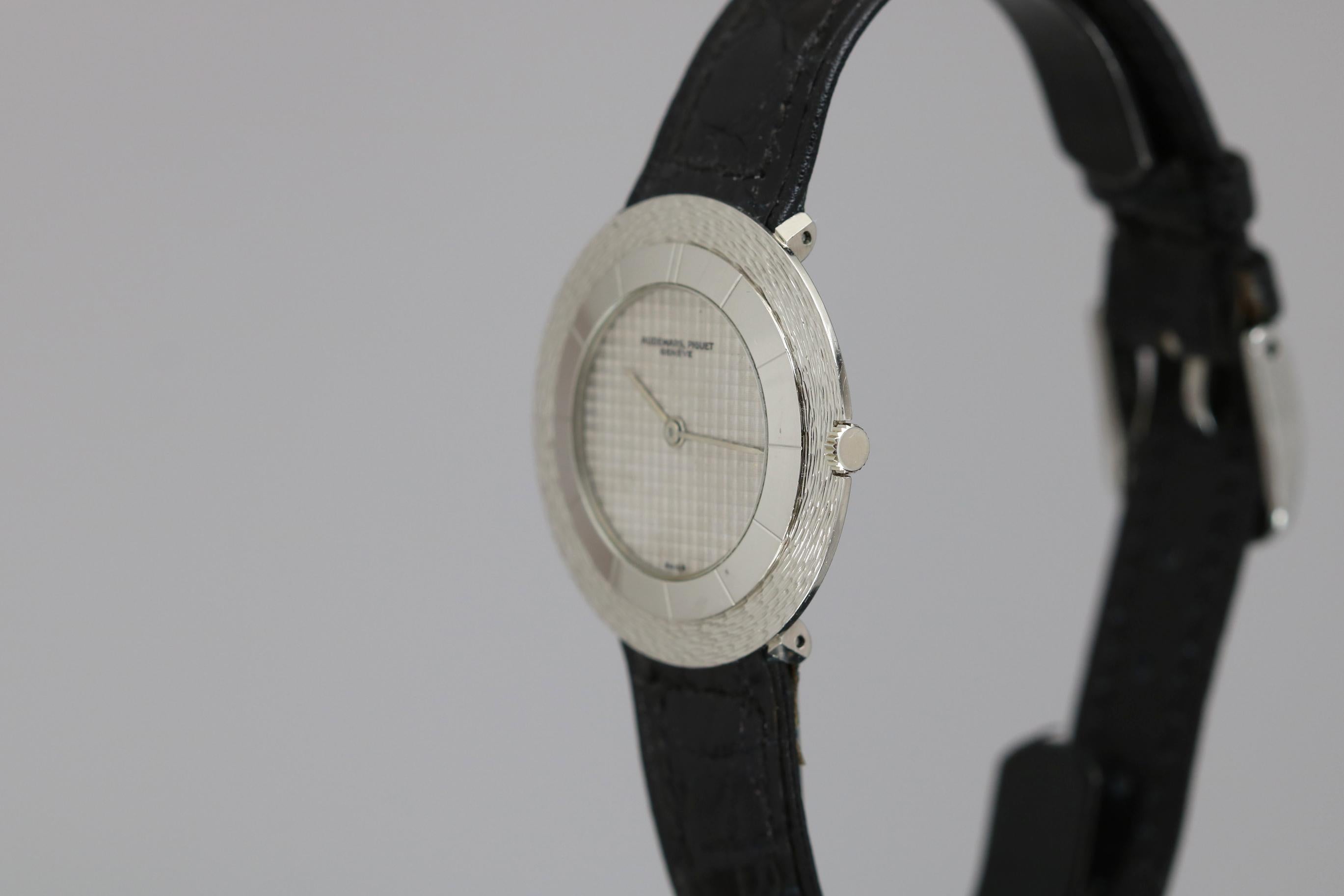 Audemars Piguet 18 Karat White Gold Ultra Thin Wristwatch, circa 1960 8