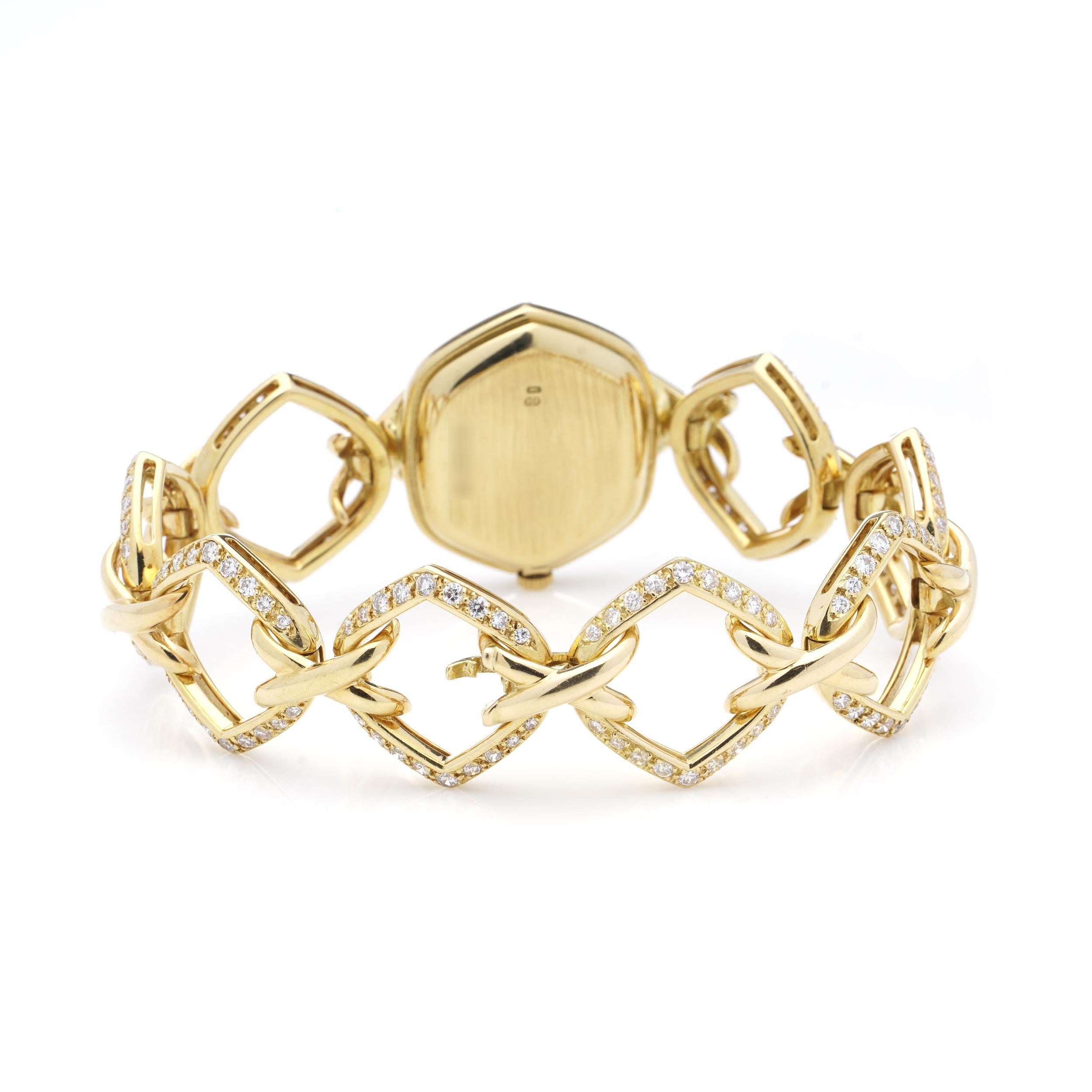 Brilliant Cut Audemars Piguet 18 Karat Yellow Gold Ladies Wristwatch with Diamonds For Sale