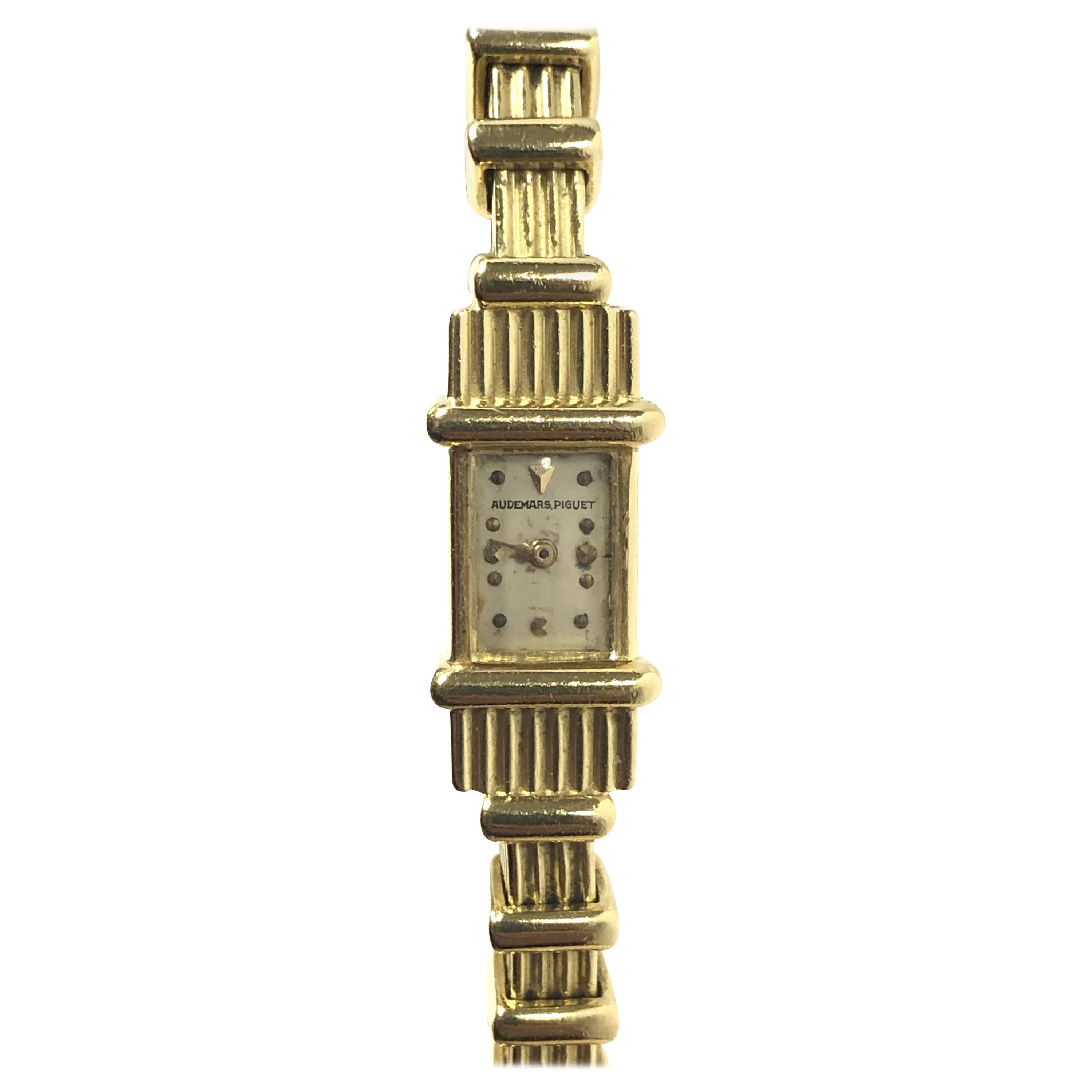 Audemars Piguet 1940s Retro Yellow Gold Back Wind Mechanical Bracelet Watch