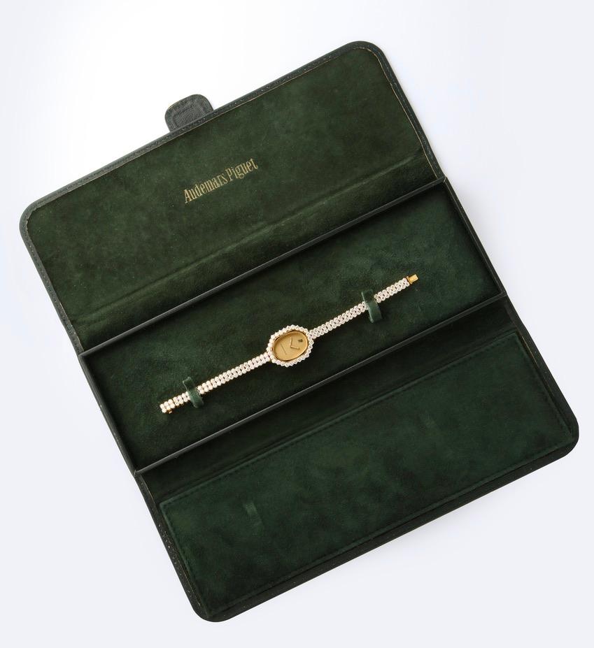 Round Cut Audemars Piguet 1970s Gold Diamond Dress Watch