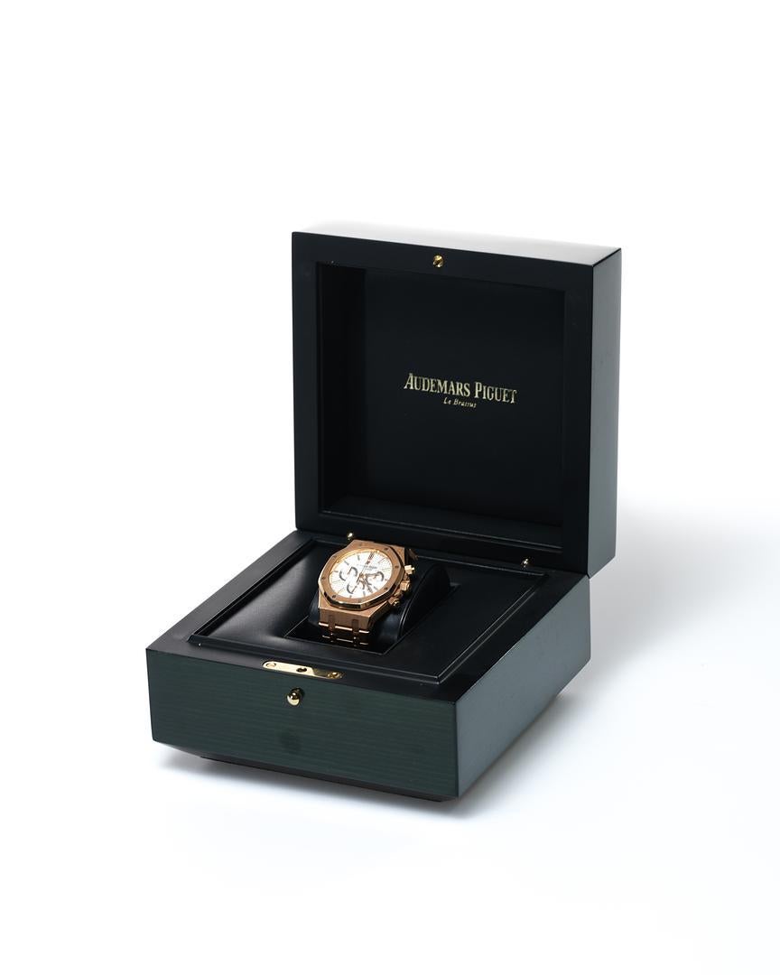 Audemars Piguet Royal Oak in Pink Gold Wrist Watch 26320OR.OO.1220OR.01 For Sale 3