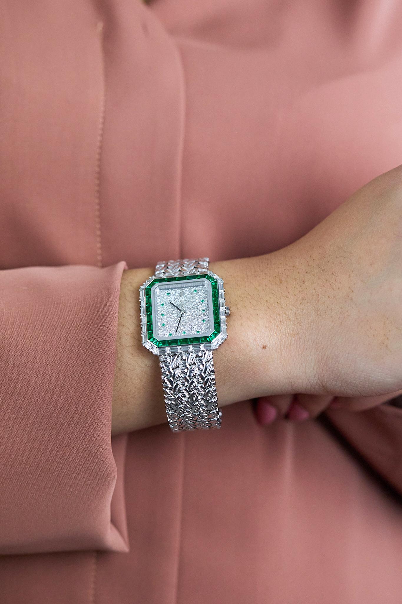 Audemars Piguet Diamond & Emerald 18K White Gold Bracelet Watch For Sale 1