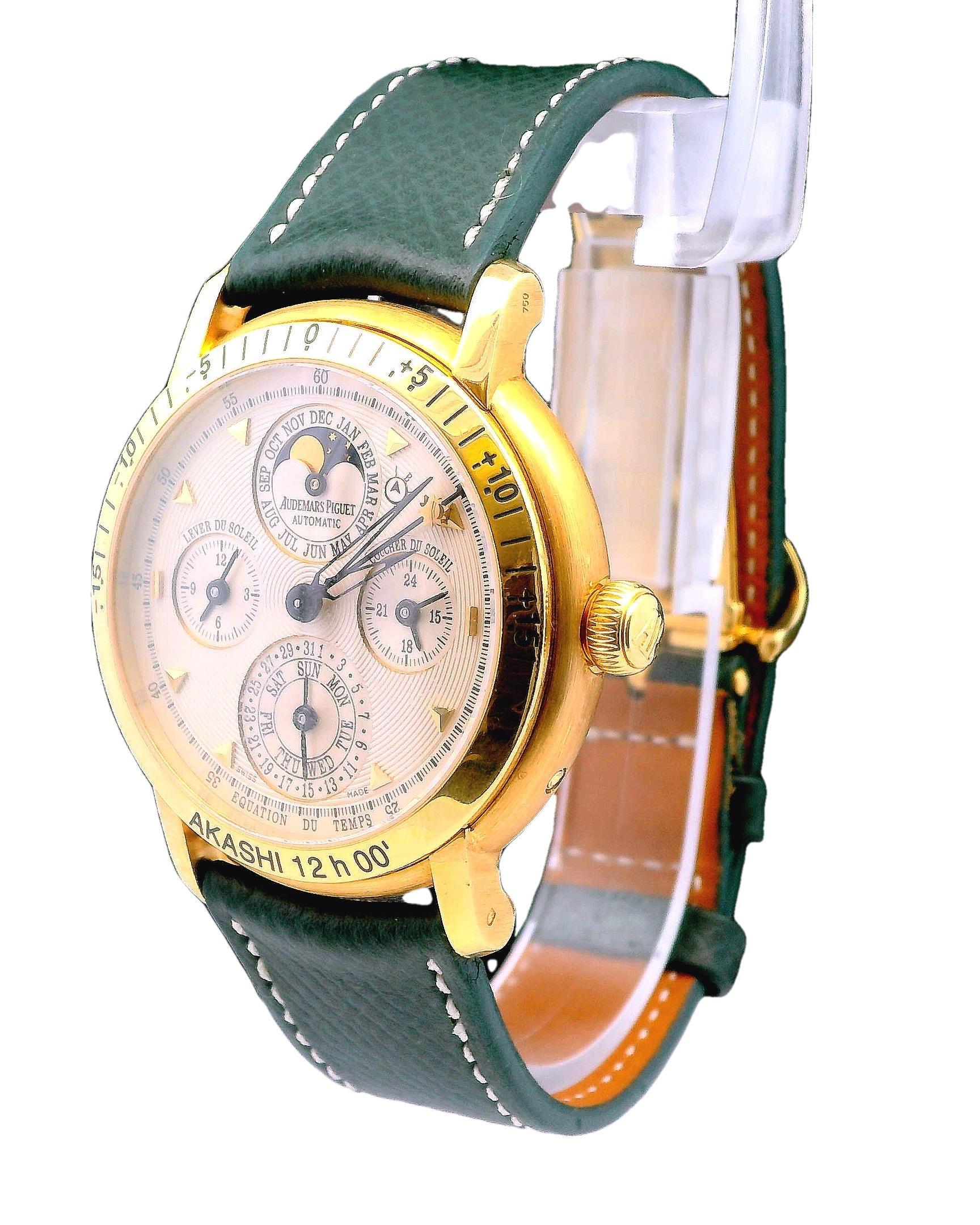 Audemars Piguet Jules Audemars Equation Of Time Akashi 25934BA. 39mm 18K Gelbgold Gehäuse mit 18K Gelbgold Akashi Lünette. Silbernes Zifferblatt mit schwarzen Zeigern und goldenen Stundenmarkierungen. Vier Hilfszifferblätter zeigen alle