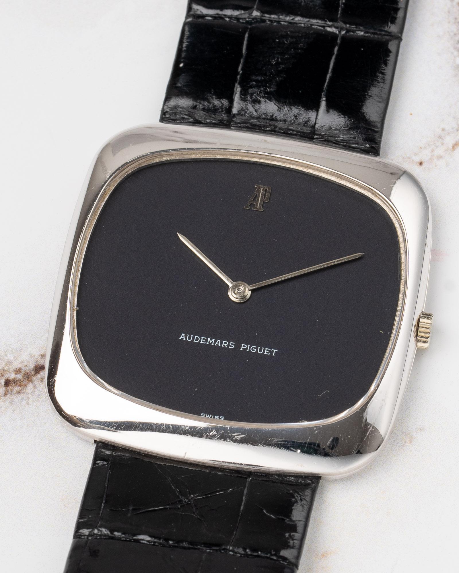 Audemars Piguet Jumbo TV 768 Schwarzes Zifferblatt 18k WG Herren im Angebot