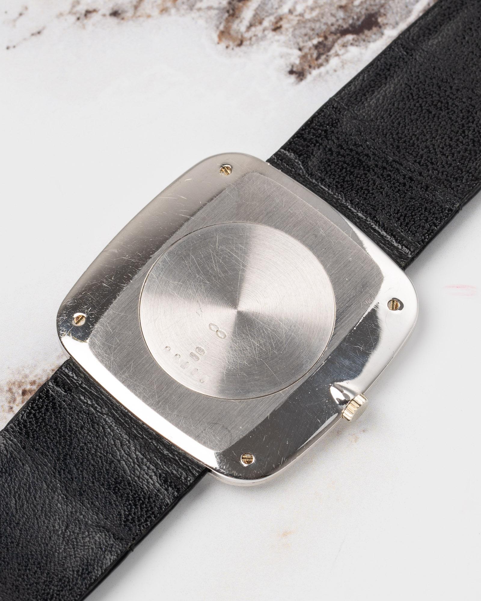 Audemars Piguet Jumbo TV 768 Schwarzes Zifferblatt 18k WG im Angebot 4