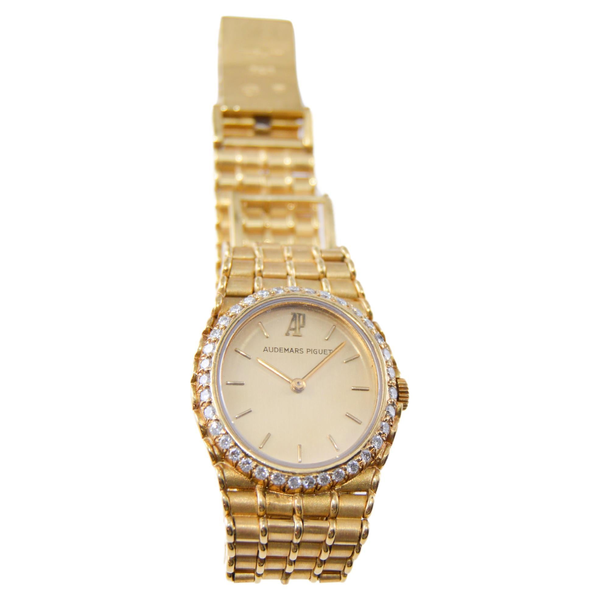 Round Cut Audemars Piguet Ladies Yellow Gold Bamboo Bracelet Dress Style Quartz Watch