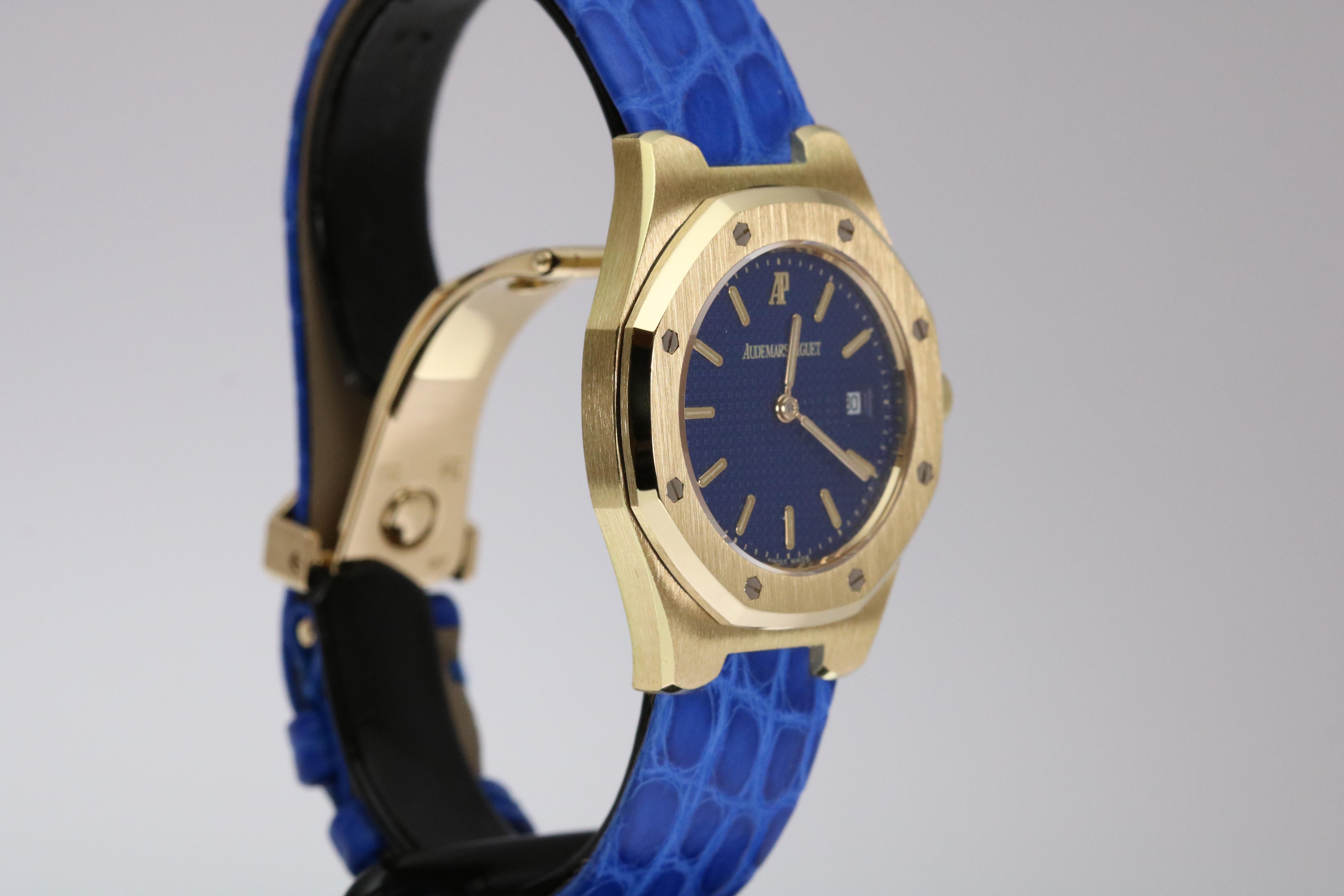 Audemars Piguet Ladies Yellow Gold Royal Oak Quartz Wristwatch 1