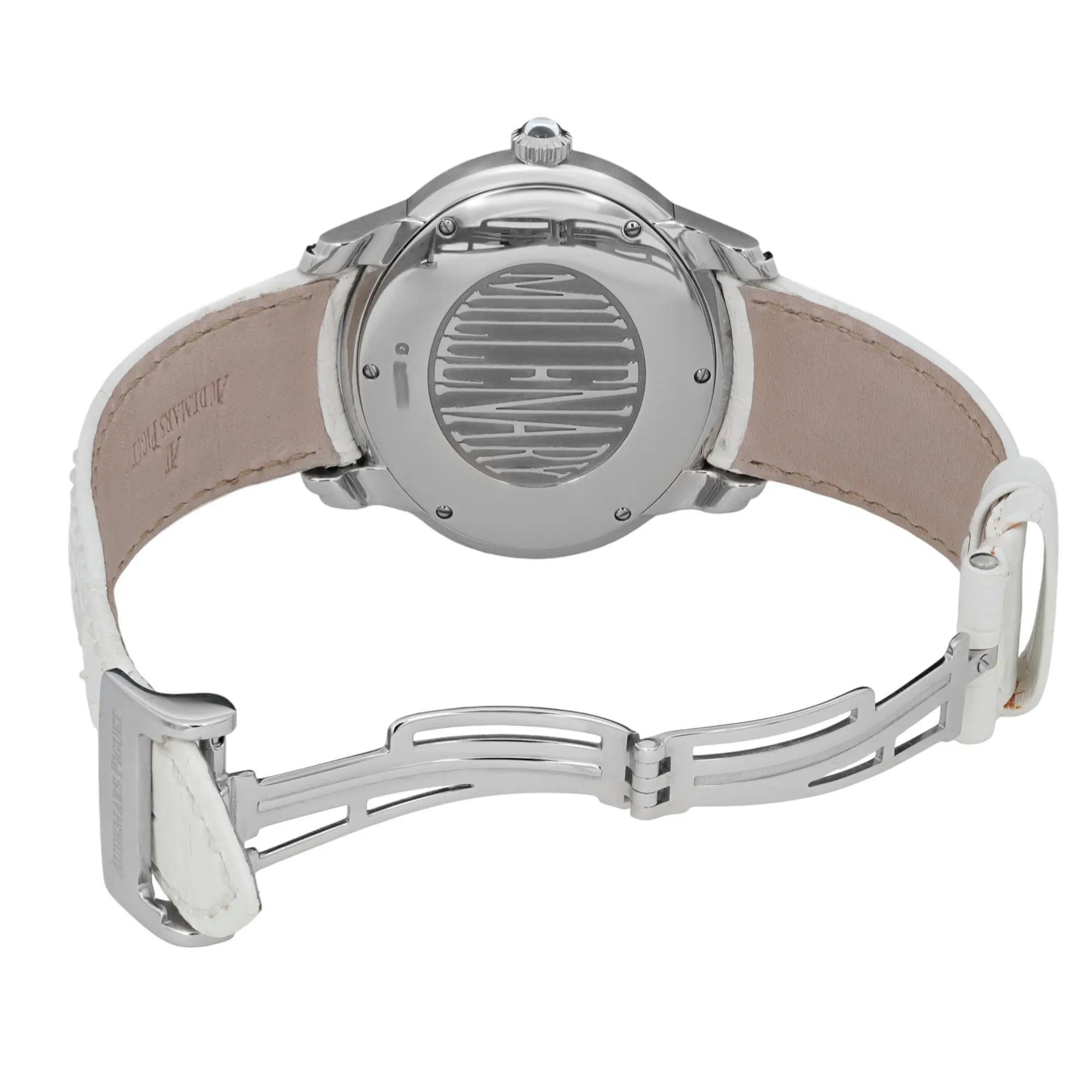 Audemars Piguet Montre Femme Millenary 39mm Steel Diamond Silver Dial 77301ST en vente 1