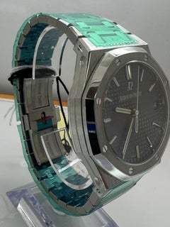 Audemars Piguet New AP Royal Oak Edelstahl Grau Zifferblatt 15500ST