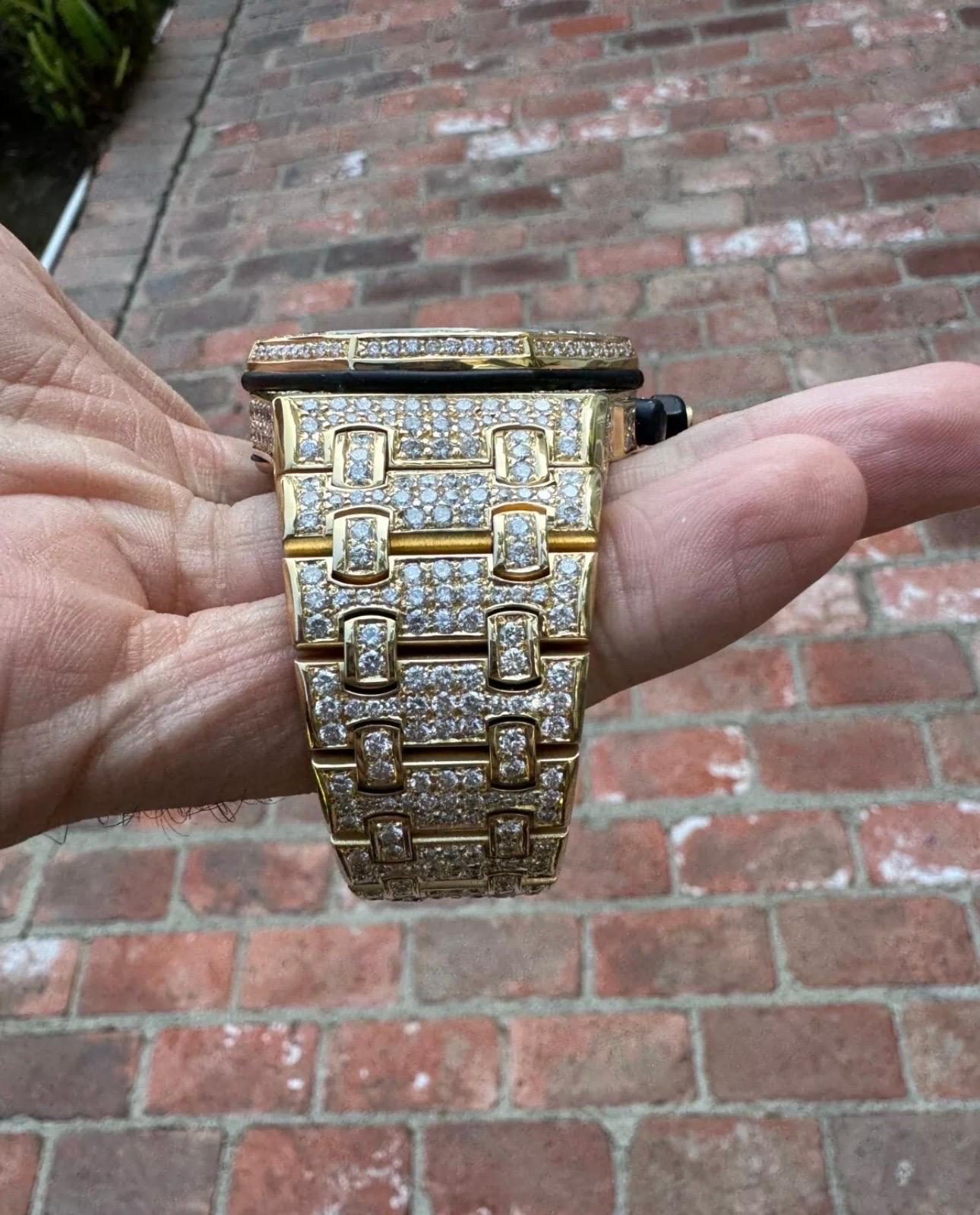 Men's AUDEMARS PIGUET OFFSHORE 42MM BRICK VS CUSTOM DIAMOND WATCH amazing piece For Sale