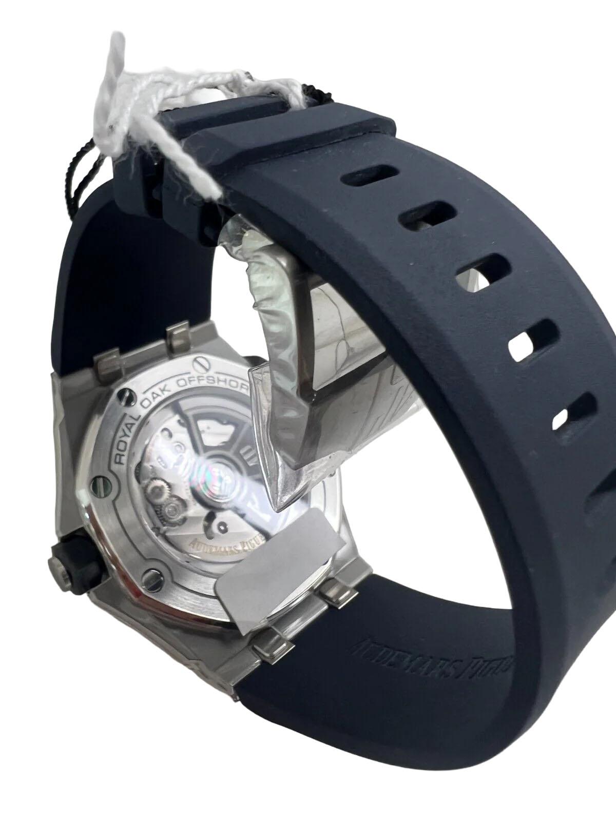 Audemars Piguet Offshore Diver 16020sg Blue Men's Watch In New Condition For Sale In New York, NY