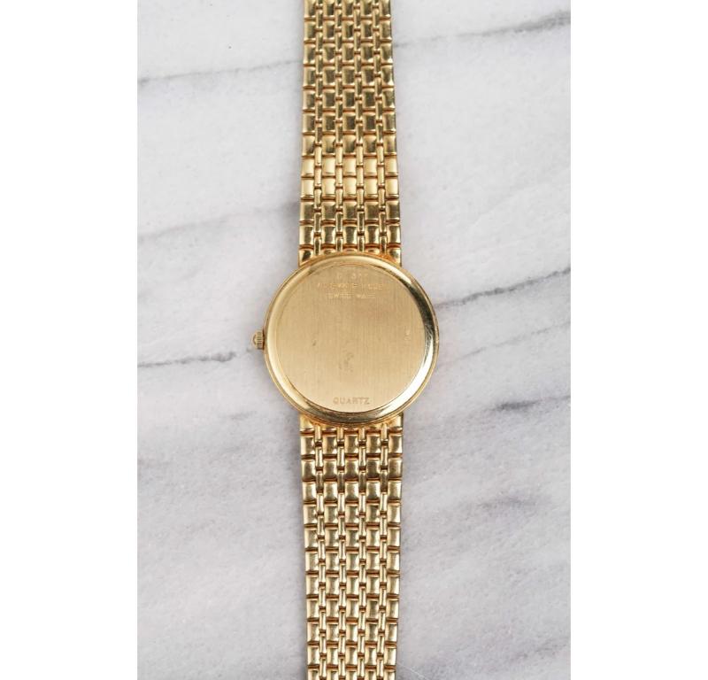 Audemars Piguet Onyx & Diamond Pave Watch in 18k yellow gold, 1991-2000 In Good Condition For Sale In New York, NY