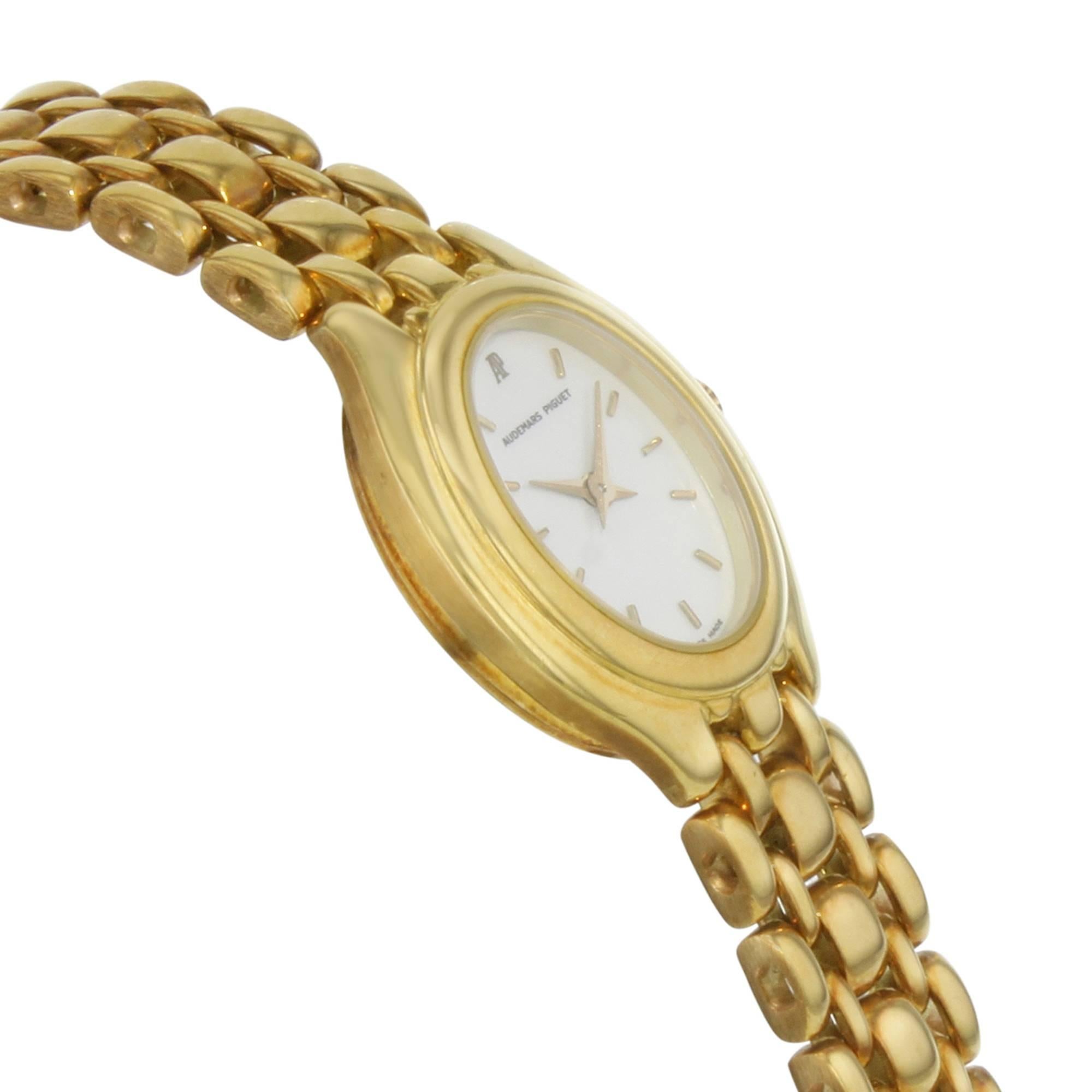 Audemars Piguet Oval White Dial 18 Karat Yellow Gold Hand Wind Ladies Watch In Excellent Condition In New York, NY