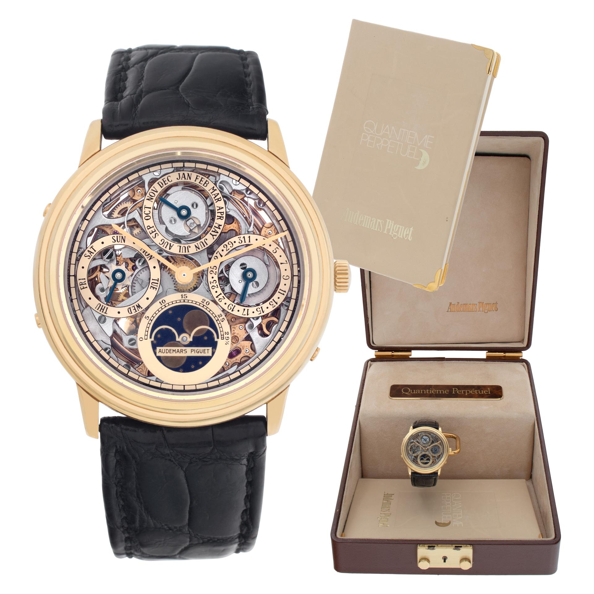 Audemars Piguet Quantième 25668 BA 18k yellow gold Automatic Wristwatch For Sale 5