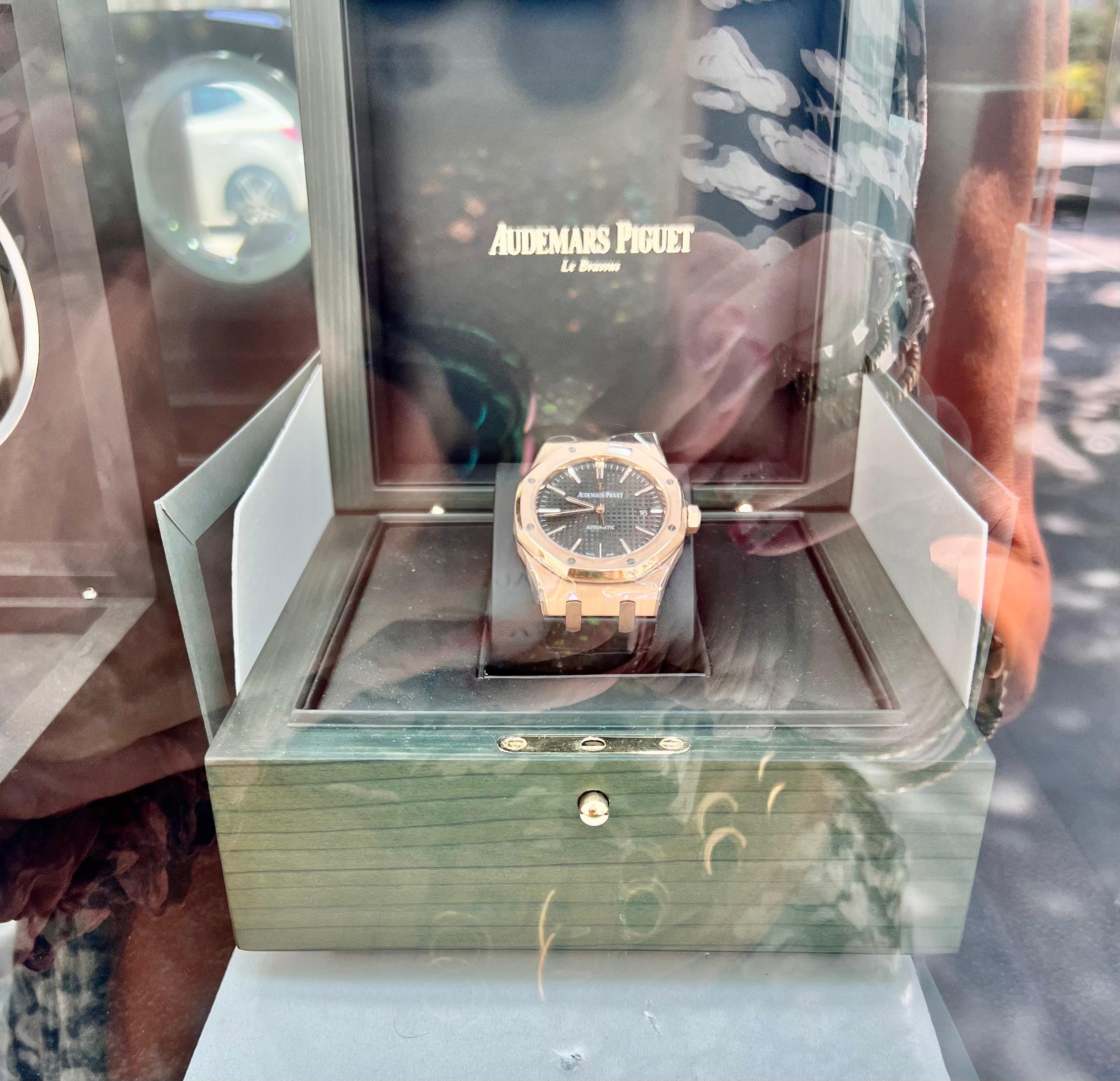 Audemars Piguet Royal 50th anniversary 2016,   41mm  with box and papers In Excellent Condition For Sale In Bilbao, ES