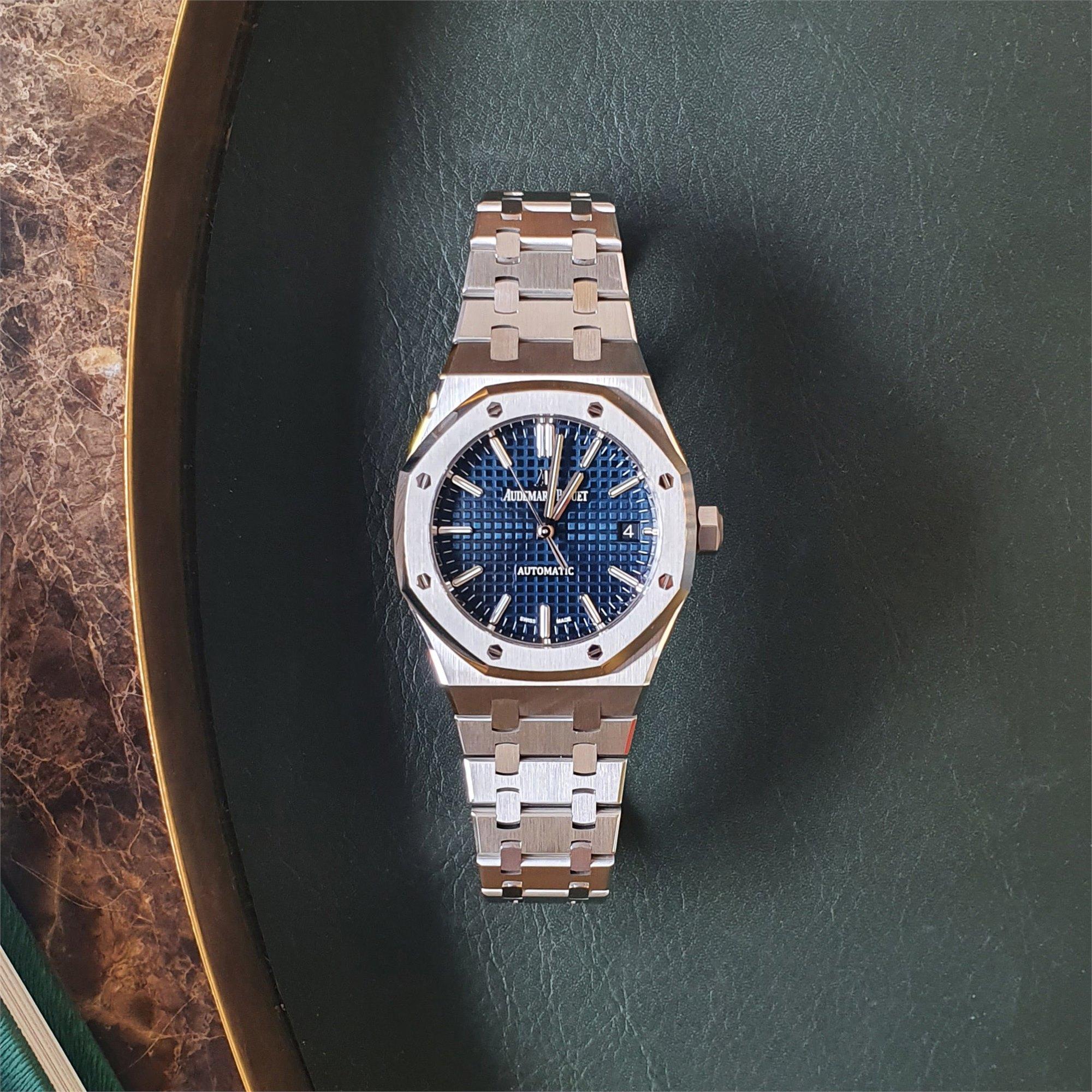 Audemars Piguet Royal Oak 15450ST.OO.1256ST.03 Herrenuhr aus Edelstahl 4