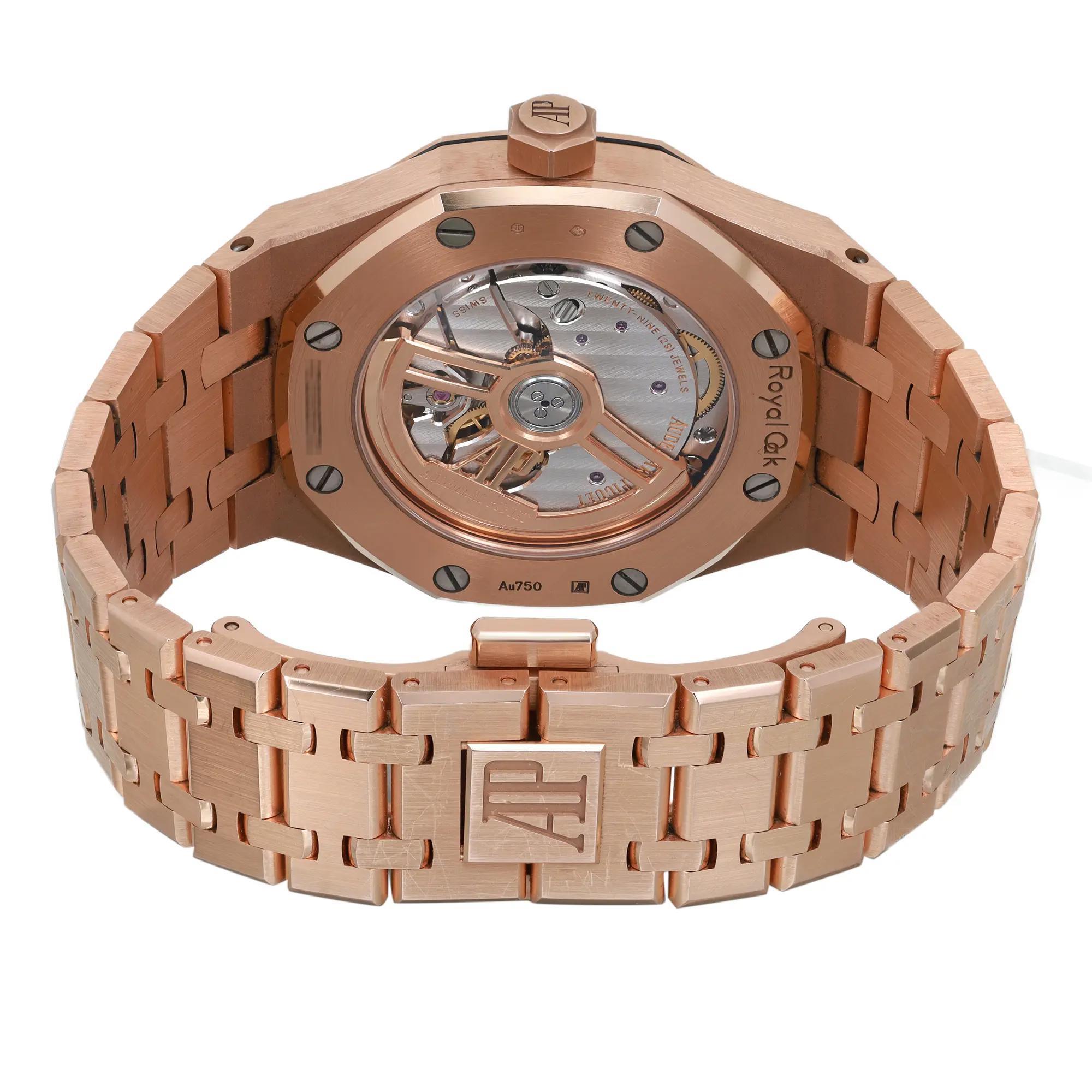 Audemars Piguet Royal Oak 18k Rose Gold Silver Dial Watch 15551OR.ZZ.1356OR.01 For Sale 1