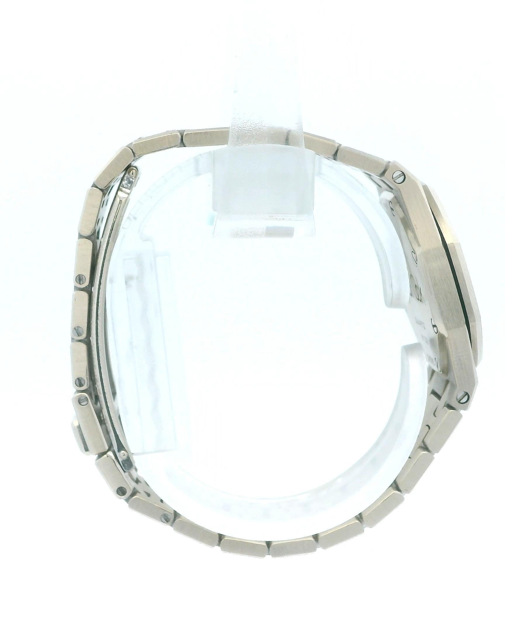 Donna Audemars Piguet The Diamond Oak, orologio da donna con quadrante in corallo e diamanti in oro bianco 18 carati in vendita