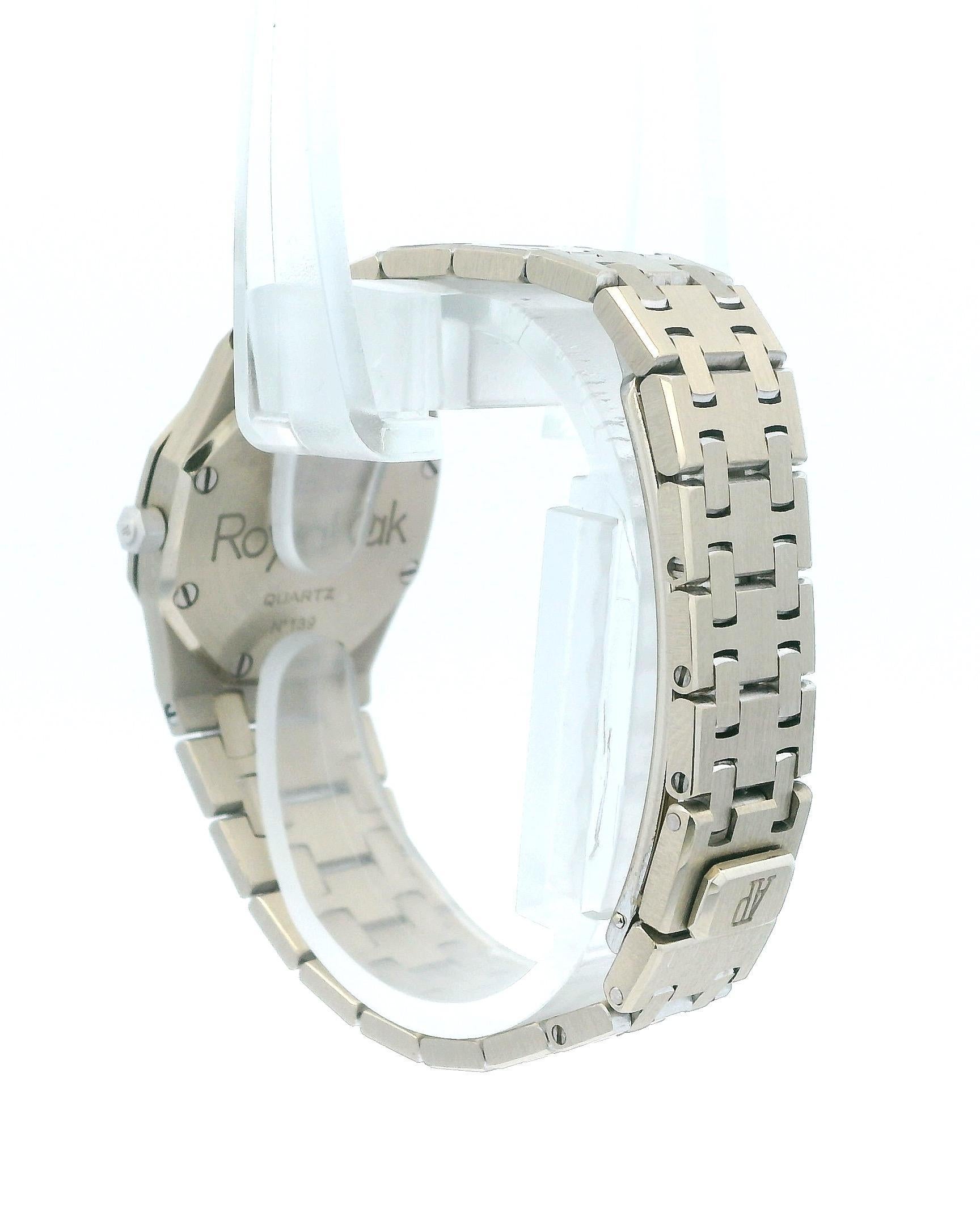 Audemars Piguet The Diamond Oak, orologio da donna con quadrante in corallo e diamanti in oro bianco 18 carati in vendita 1