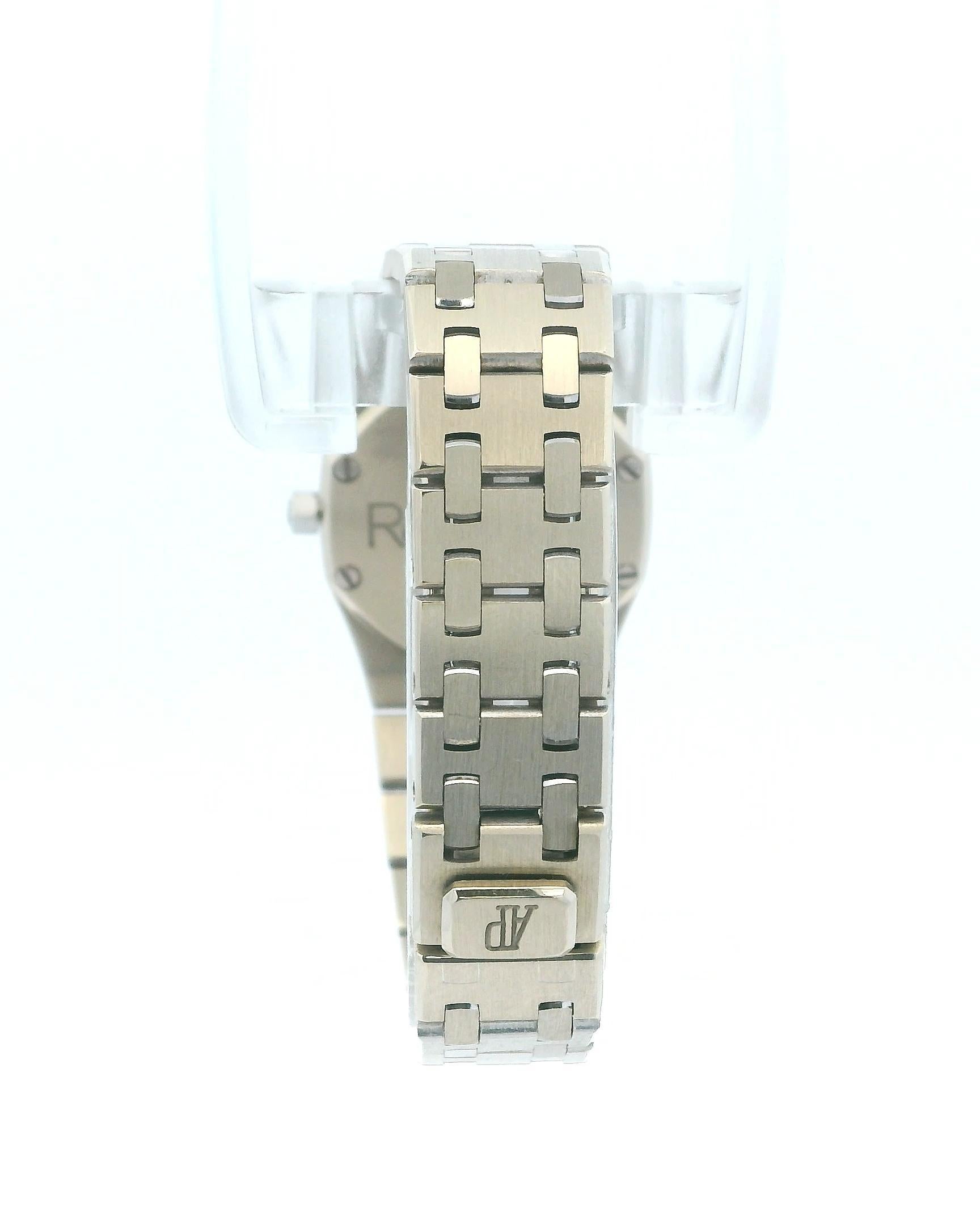Audemars Piguet The Diamond Oak, orologio da donna con quadrante in corallo e diamanti in oro bianco 18 carati in vendita 3