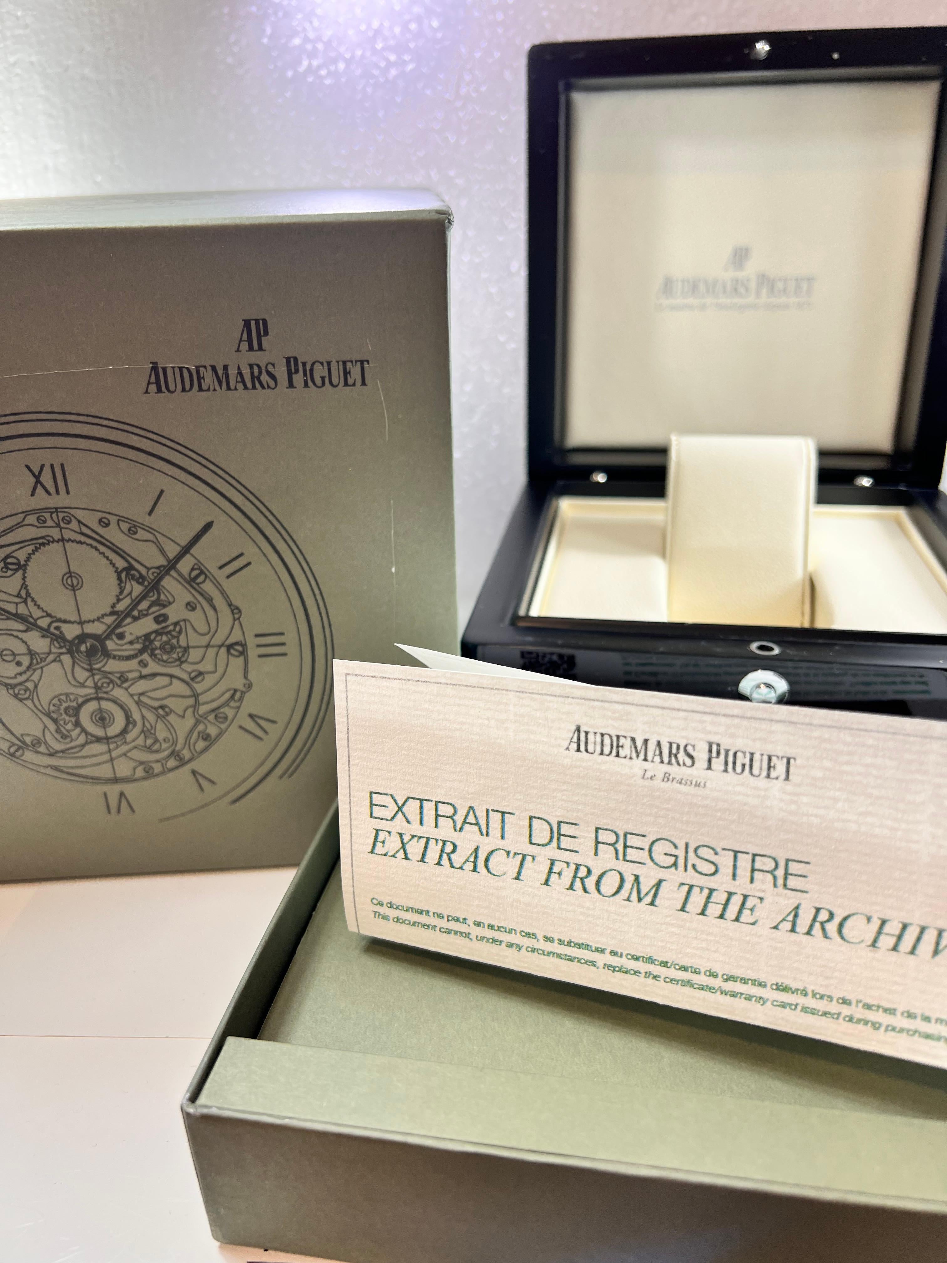 Audemars Piguet Royal Oak 18K Yellow Gold Watch Mechanical 1989 with ...