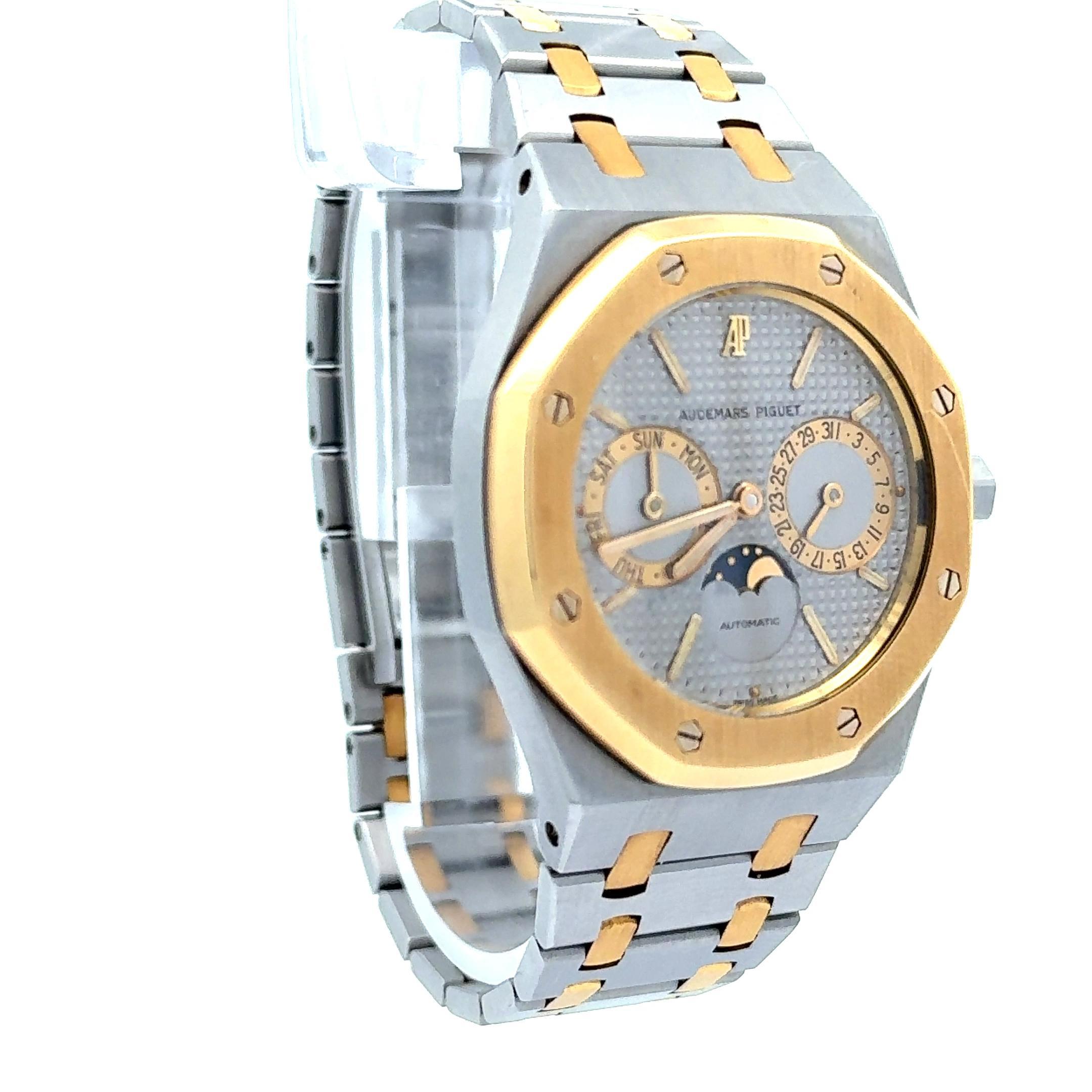 Femenino o masculino Reloj de pulsera Audemars Piguet Royal Oak 25594SA Fase lunar bicolor en venta