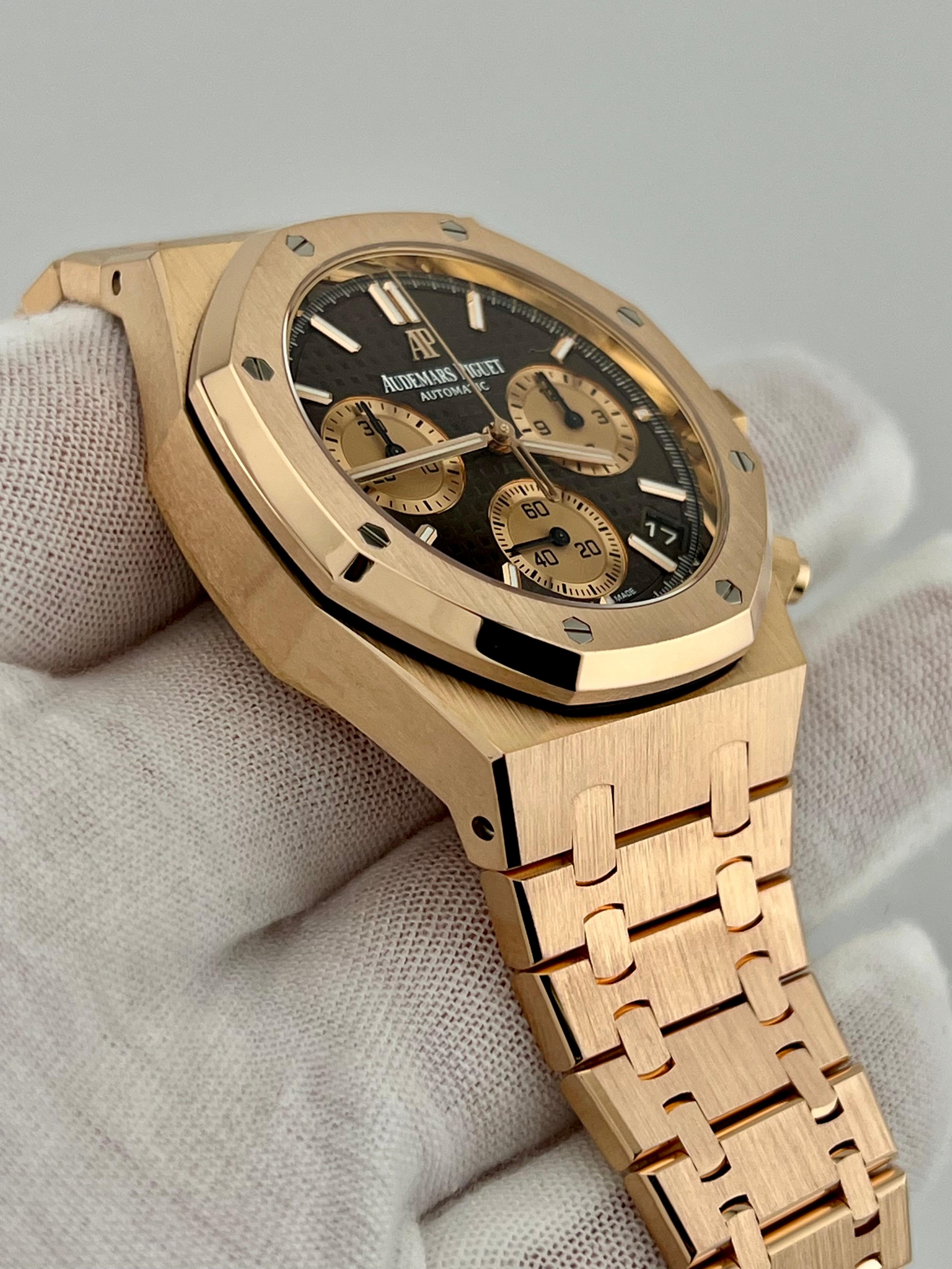 Audemars Piguet Royal Oak 26239OR.OO.1220OR.02 Chocolate 18K Rose Gold Box Paper In Excellent Condition In San Diego, CA